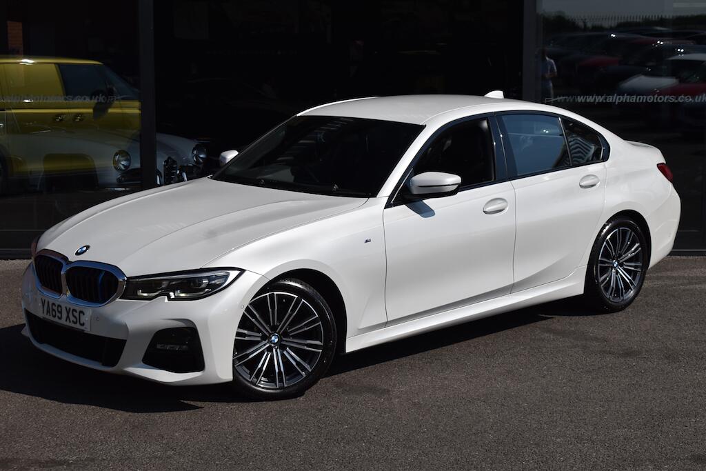 BMW 3 Series view 6