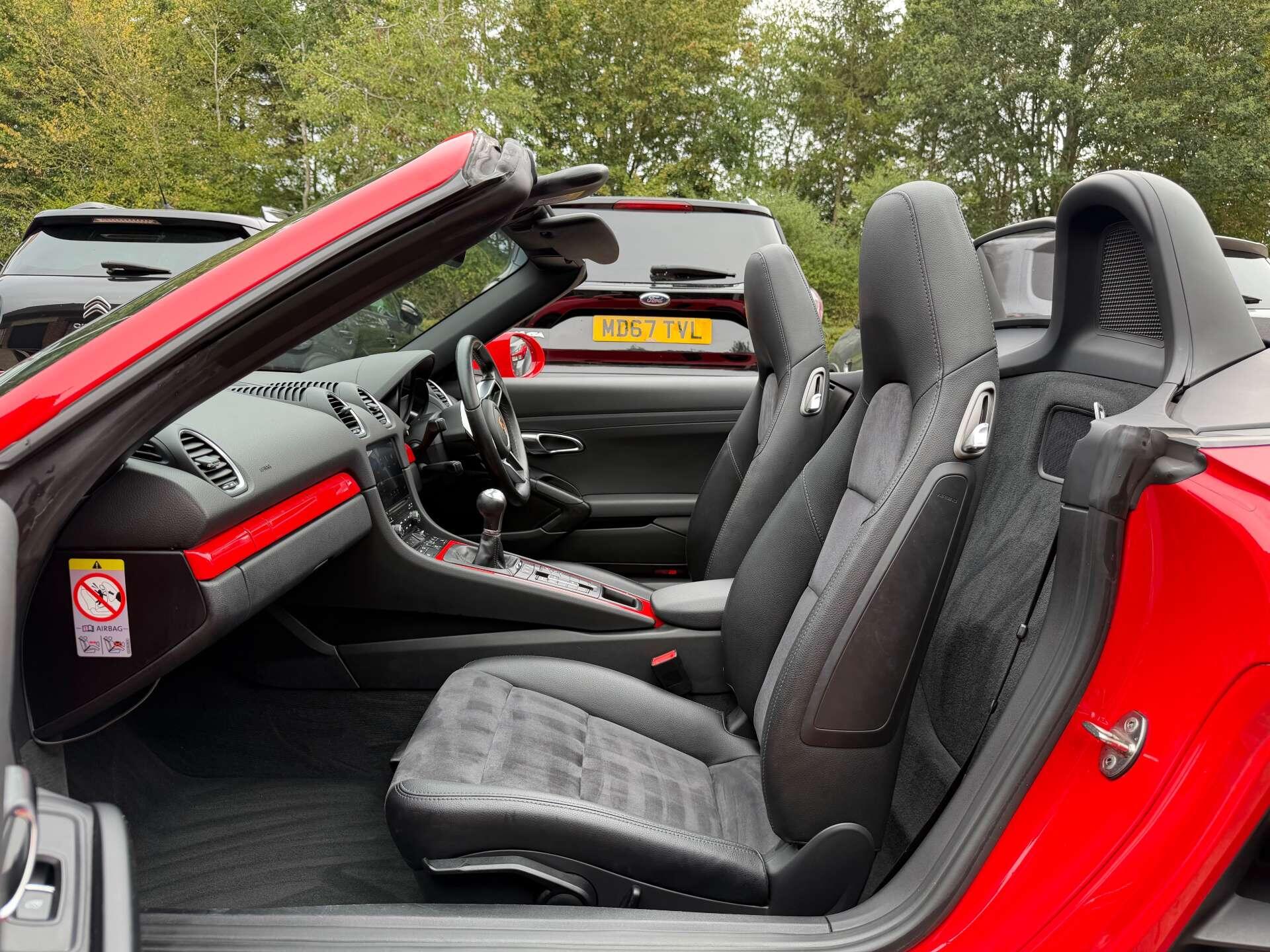 Porsche Boxster view 33