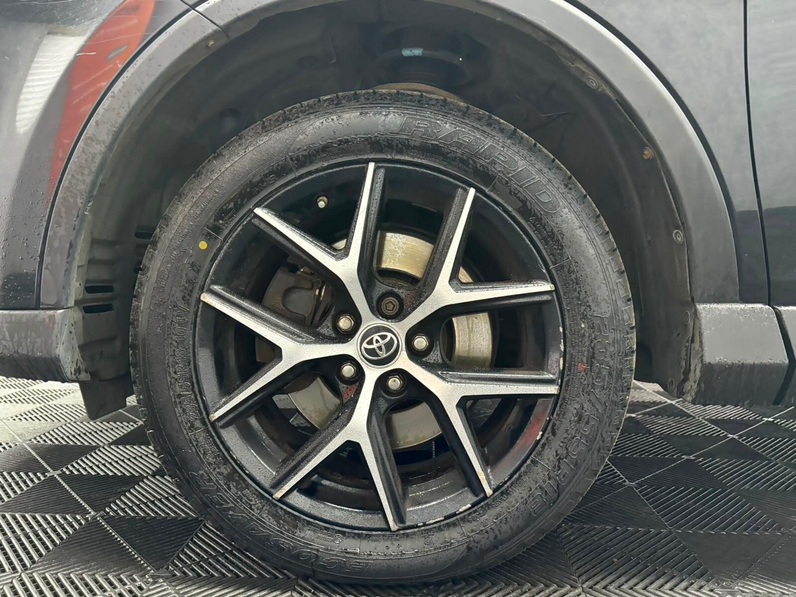 Toyota Rav4 view 25