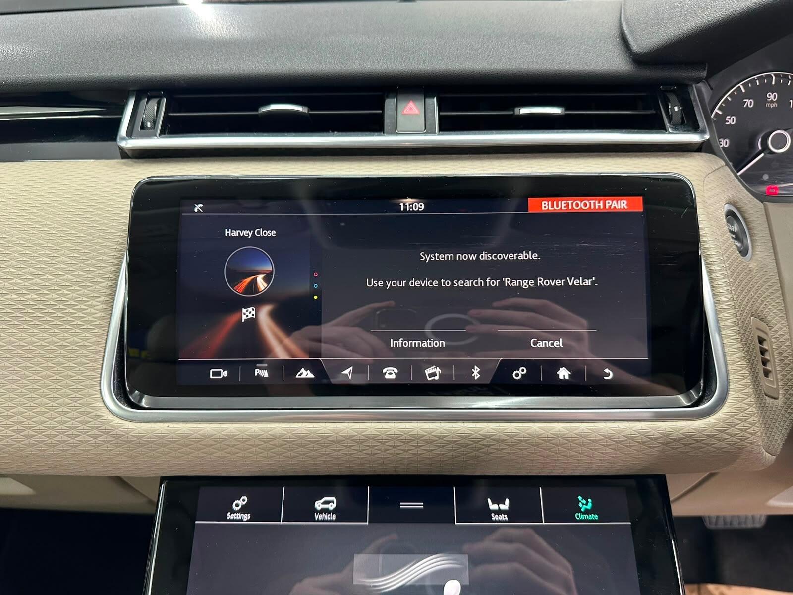 Land Rover Range Rover Velar view 47