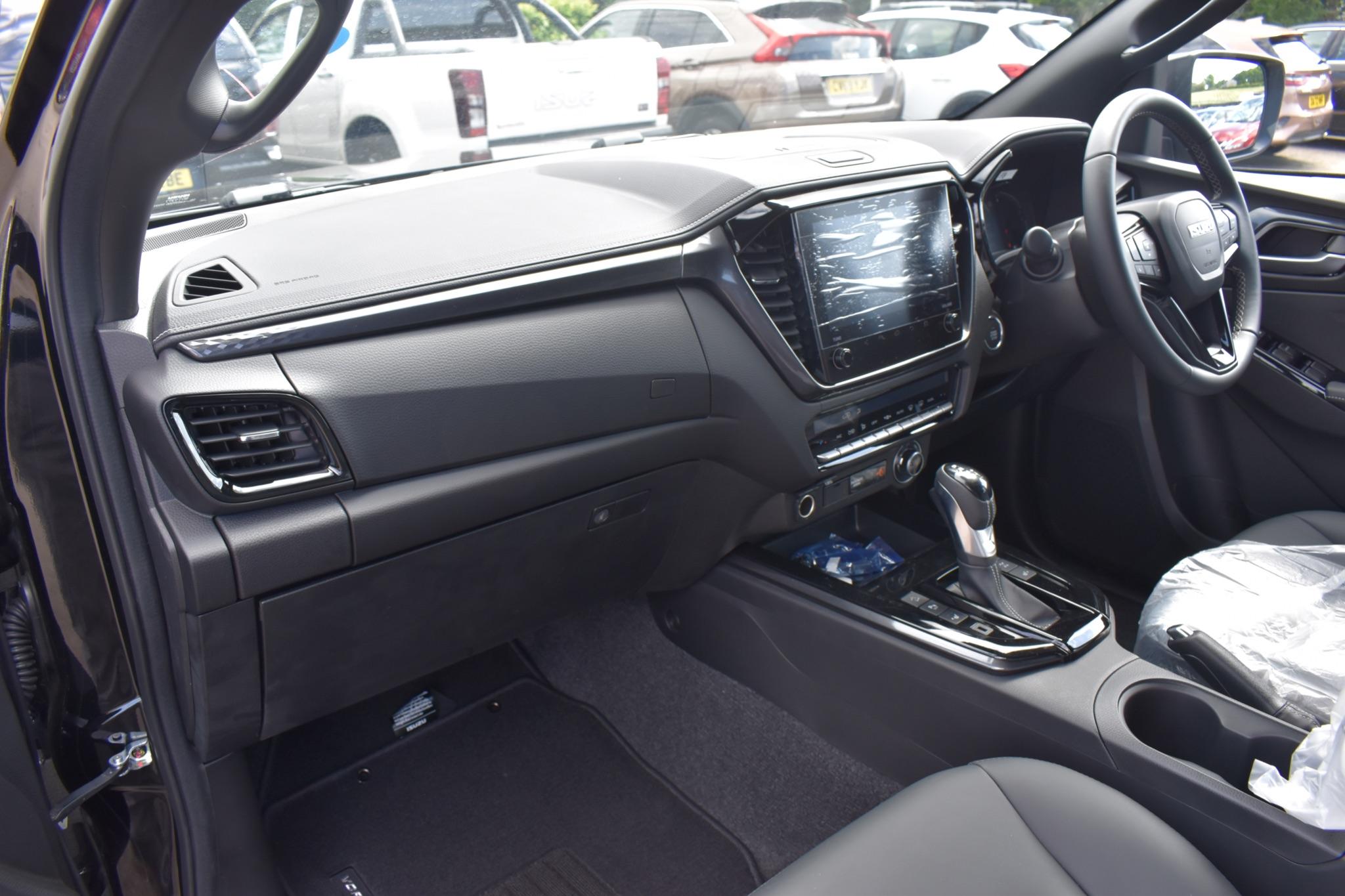 D-Max - 1.9 TD V-Cross Auto 4WD Euro 6 (s/s) 4dr - Image 12