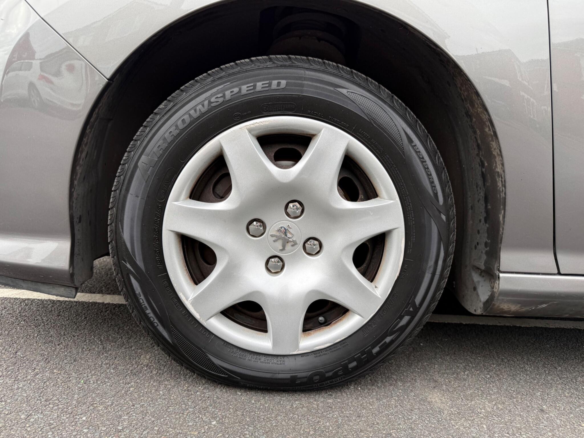Peugeot 308 SW view 15