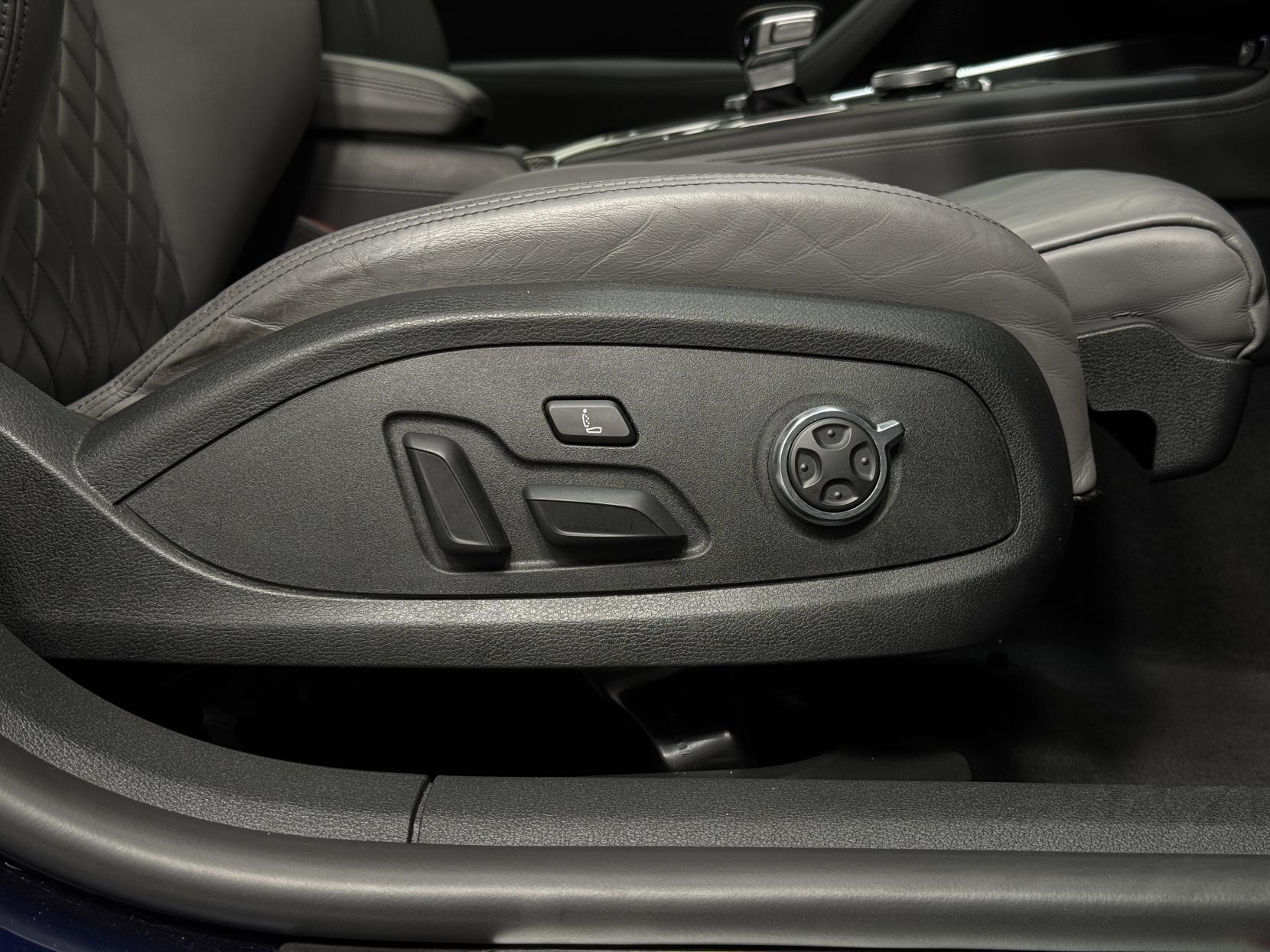 Audi S5 view 24