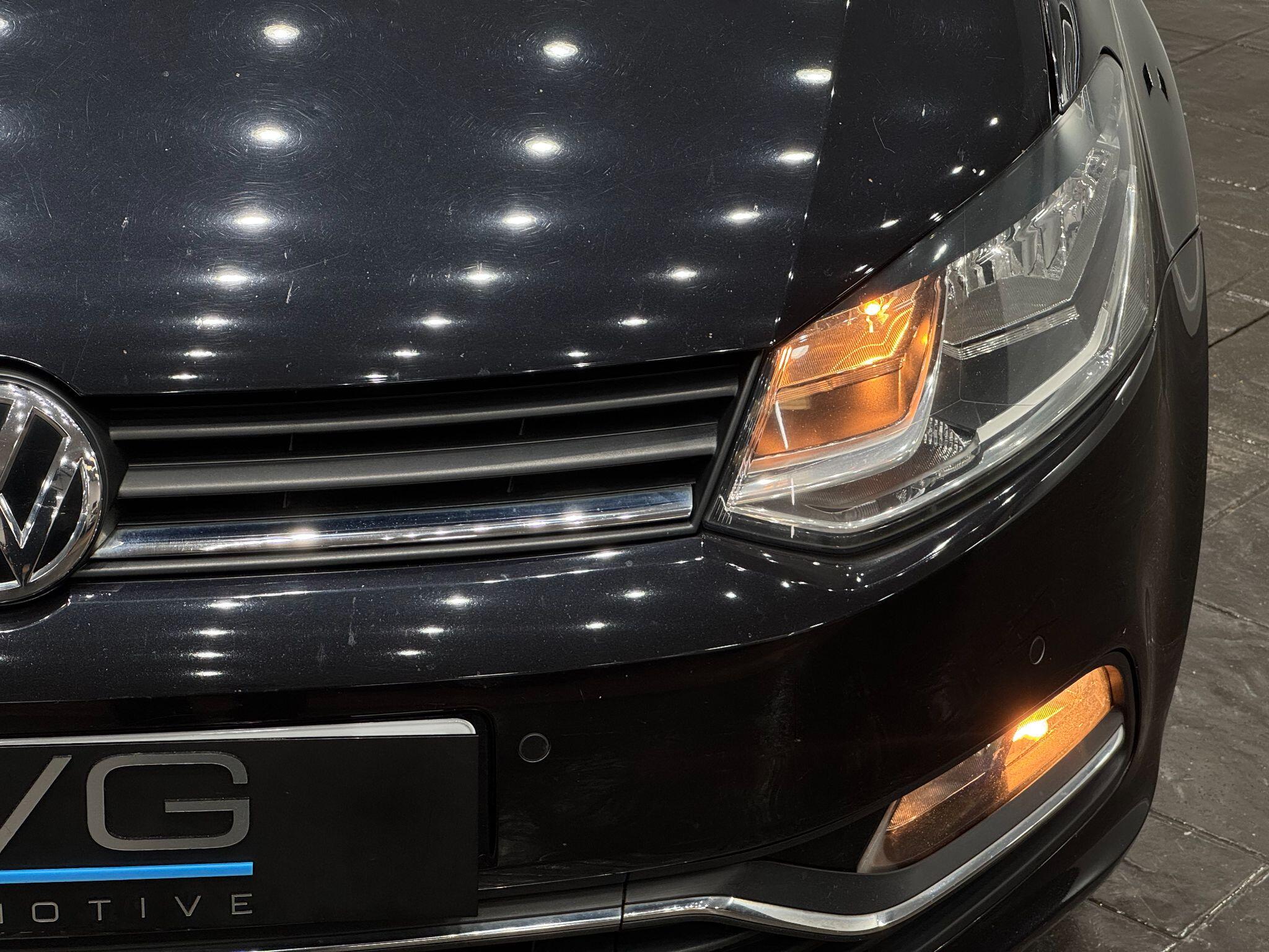 Volkswagen Polo view 9