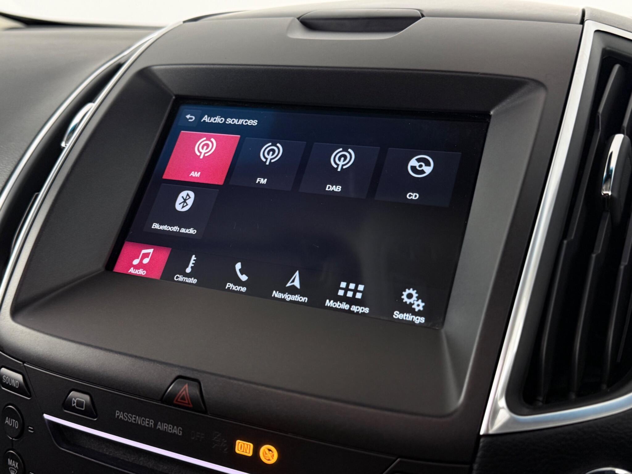 Ford Edge view 23