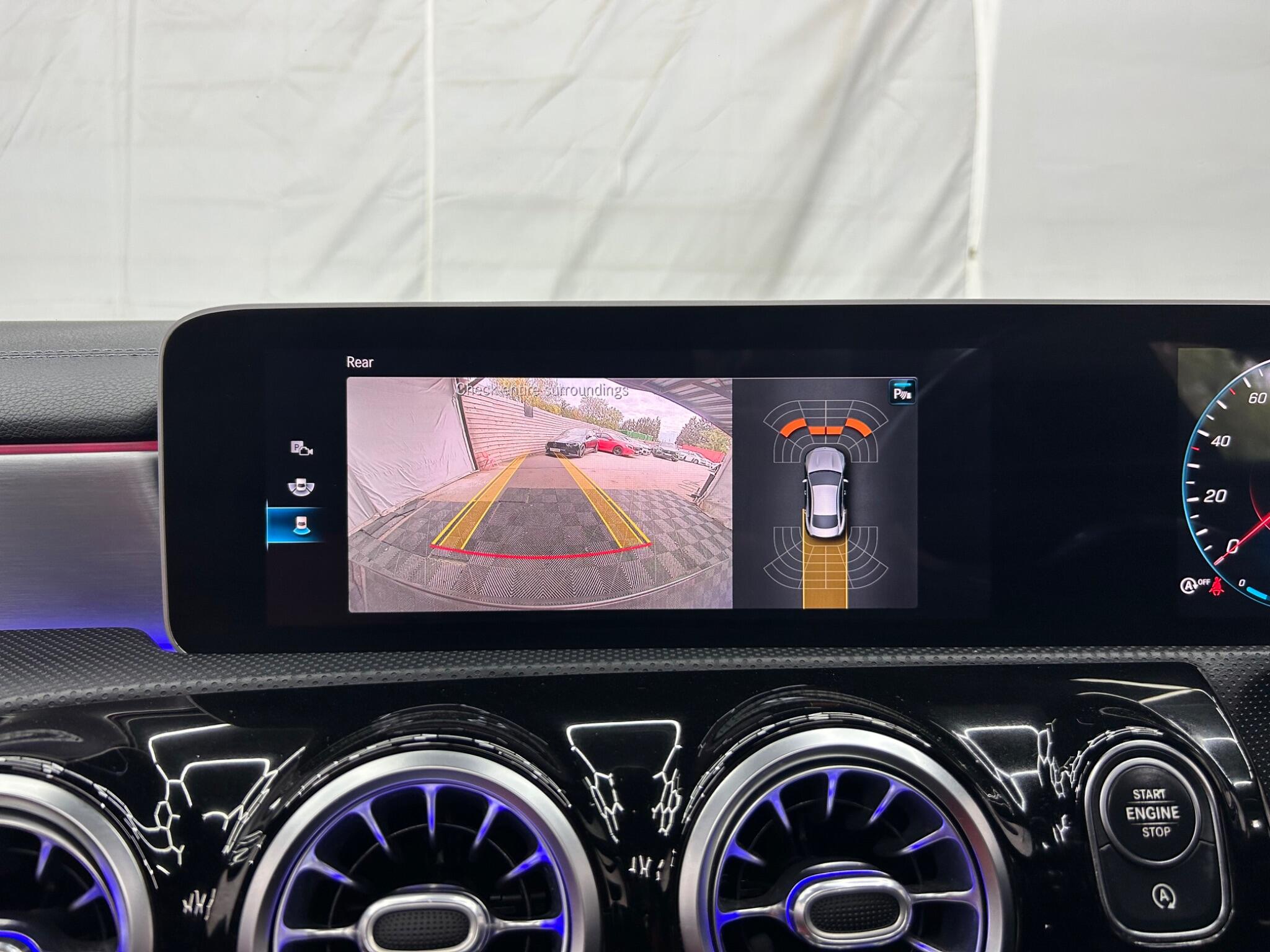 Mercedes-Benz Cla view 40