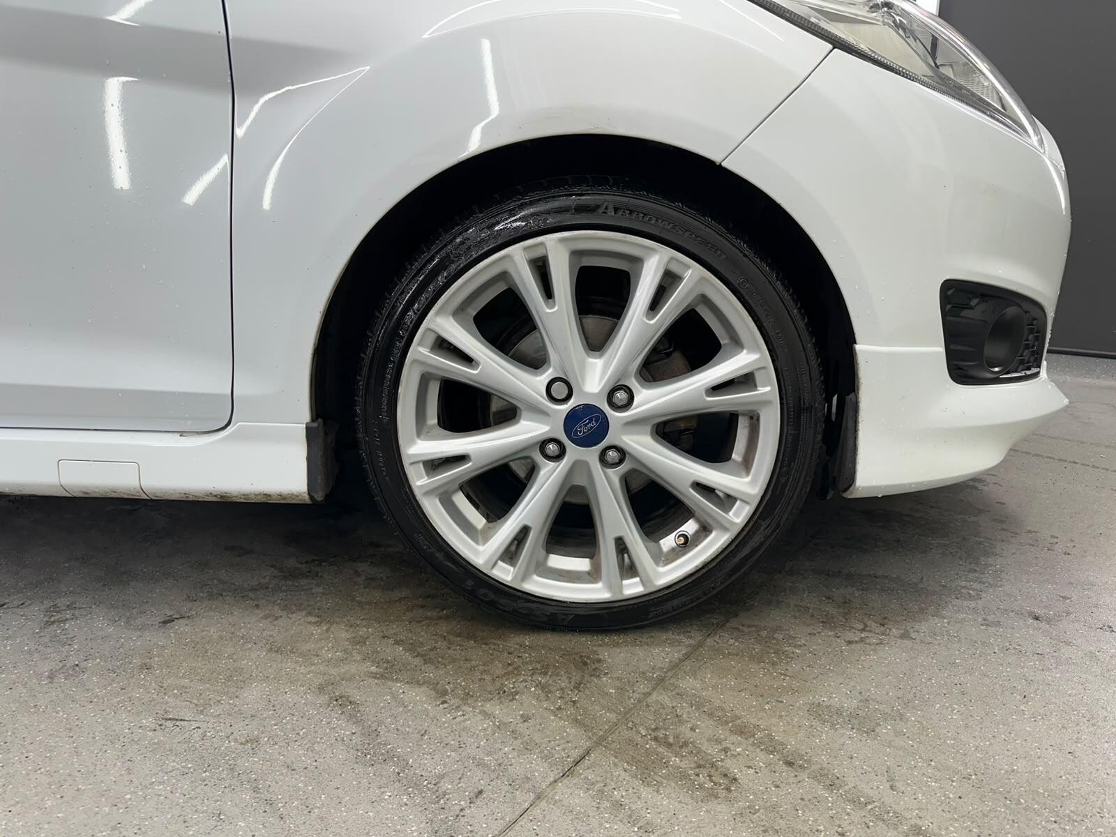 Ford Fiesta view 18