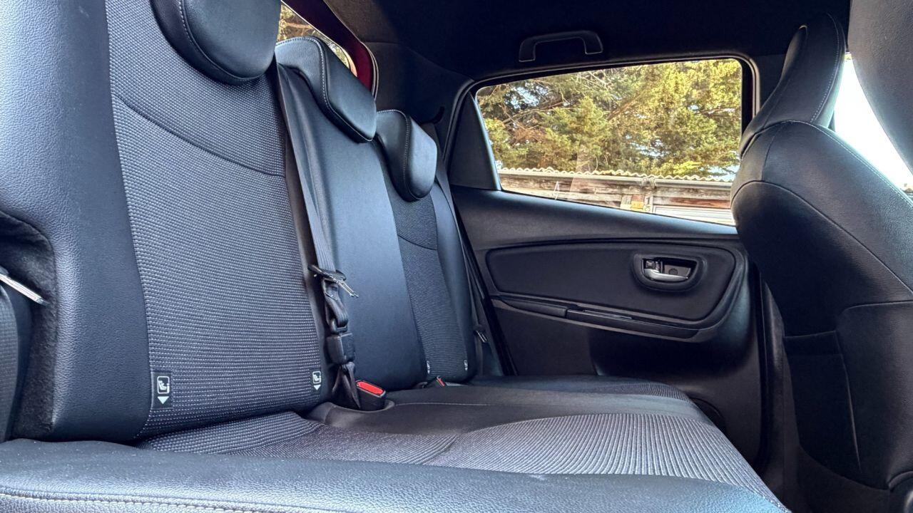 Toyota Yaris view 12