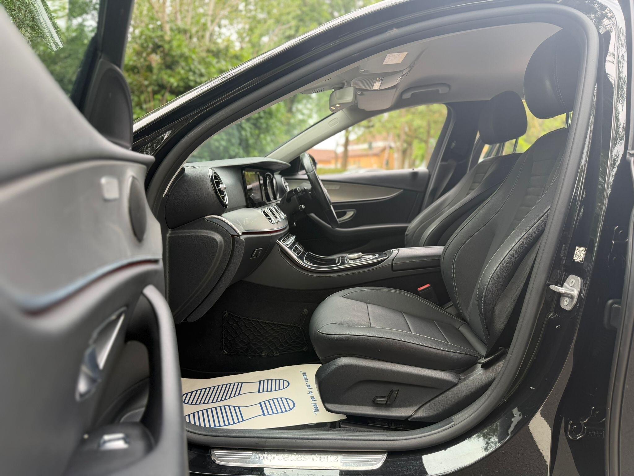 Mercedes-Benz E-Class view 13