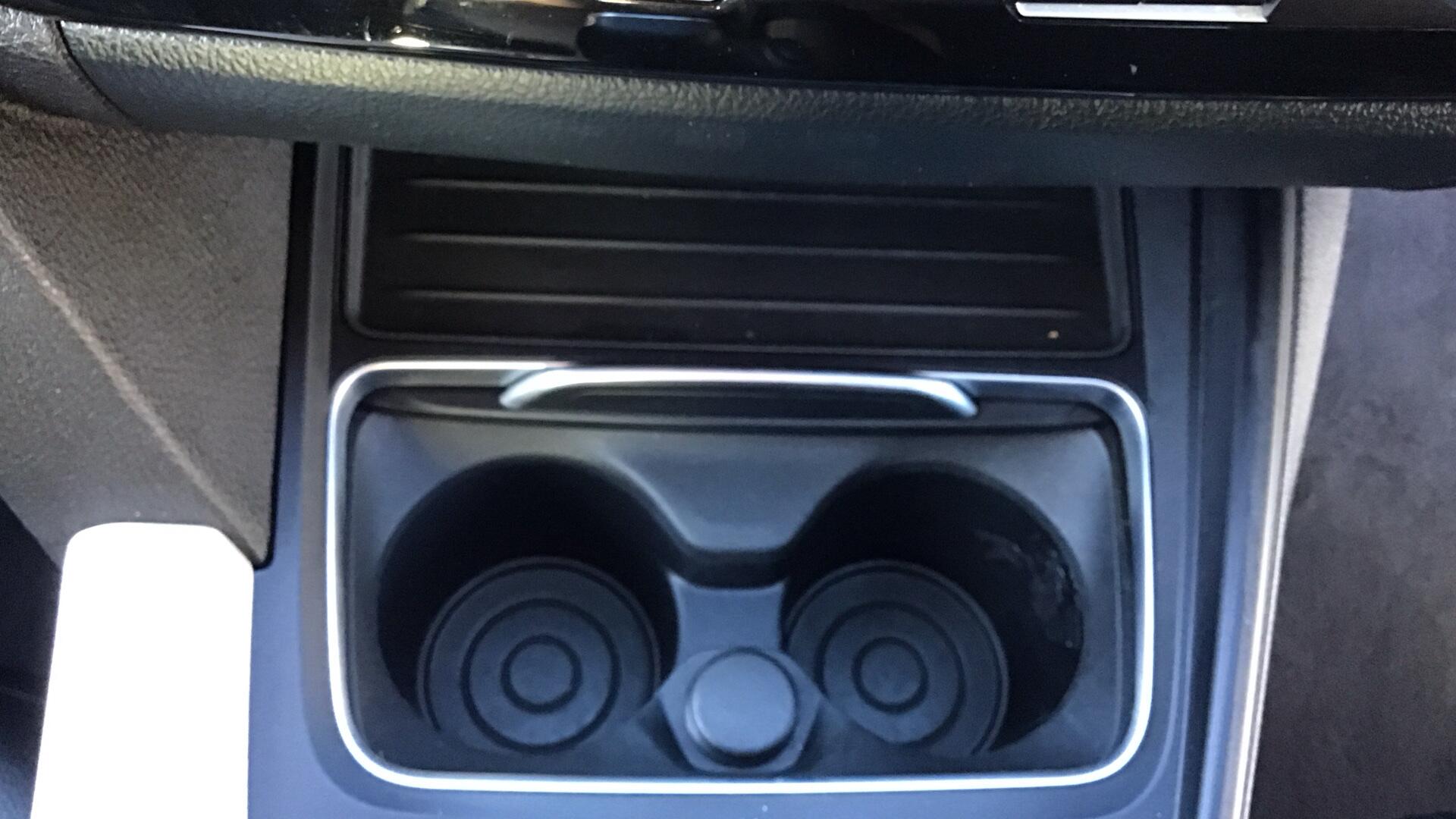 BMW 3 Series view 21