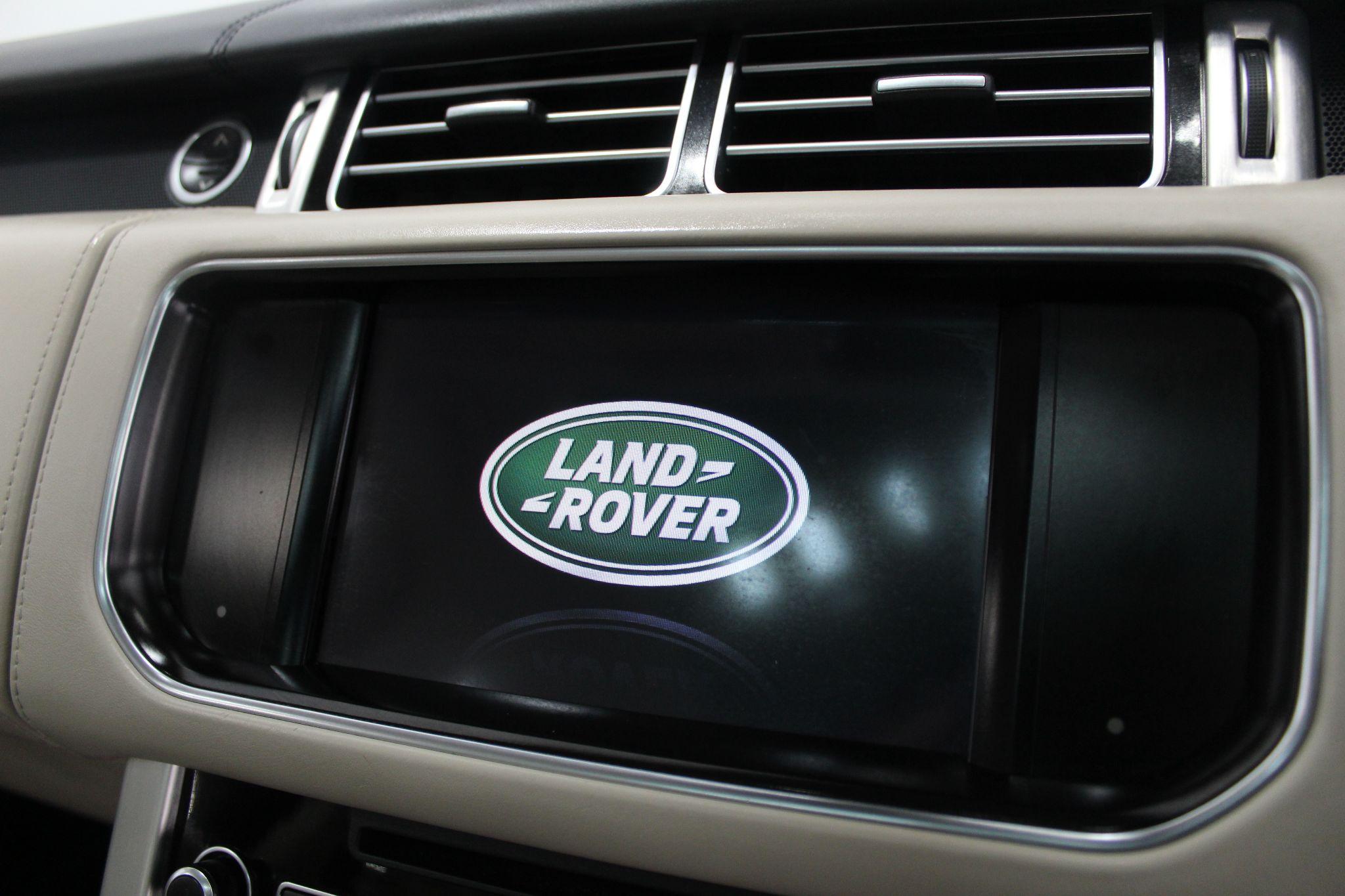 Land Rover Range Rover view 43