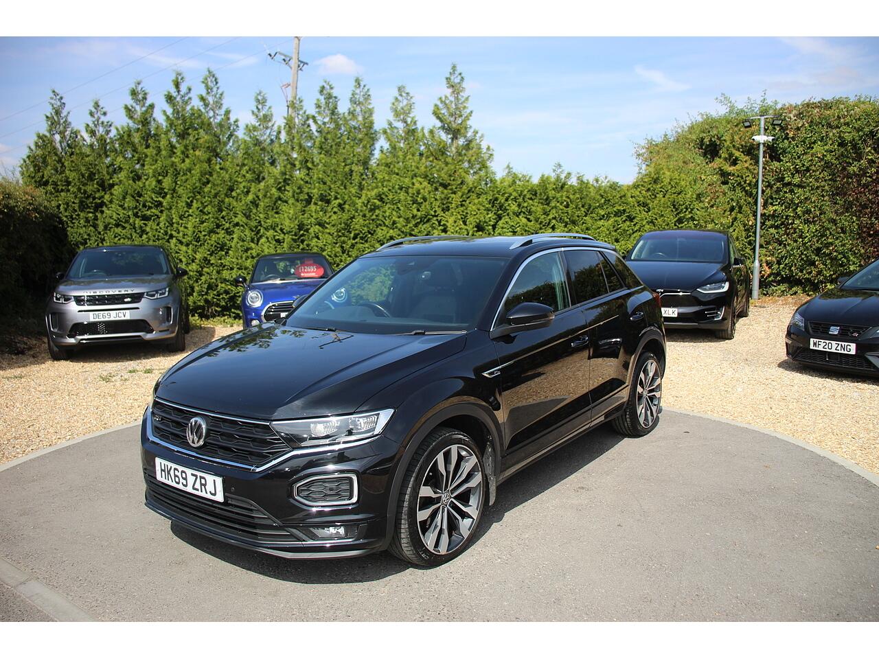 Volkswagen T-Roc view 5