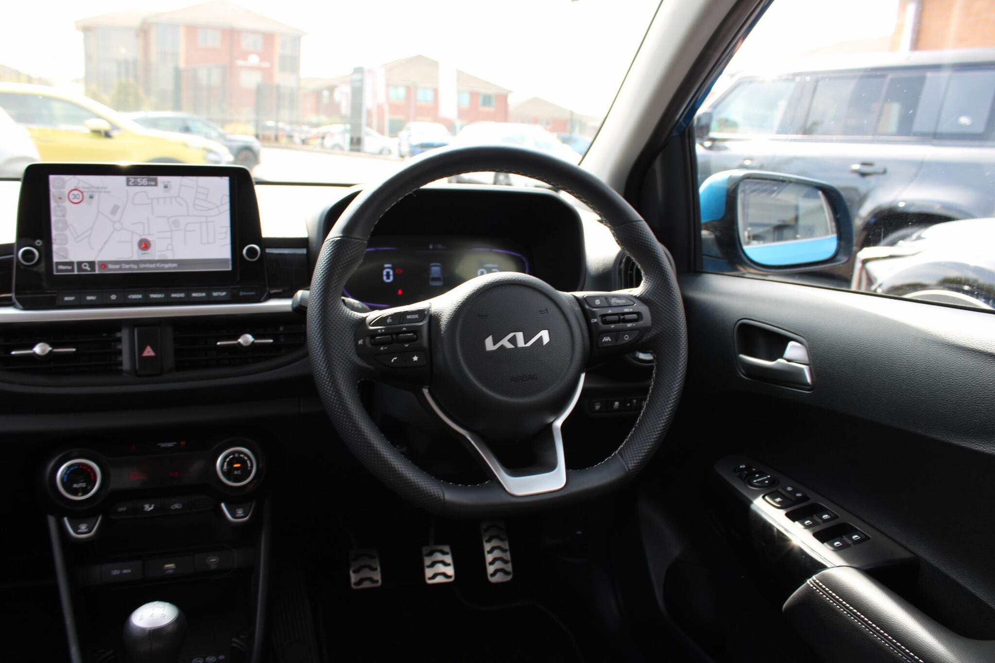 Kia Picanto view 12