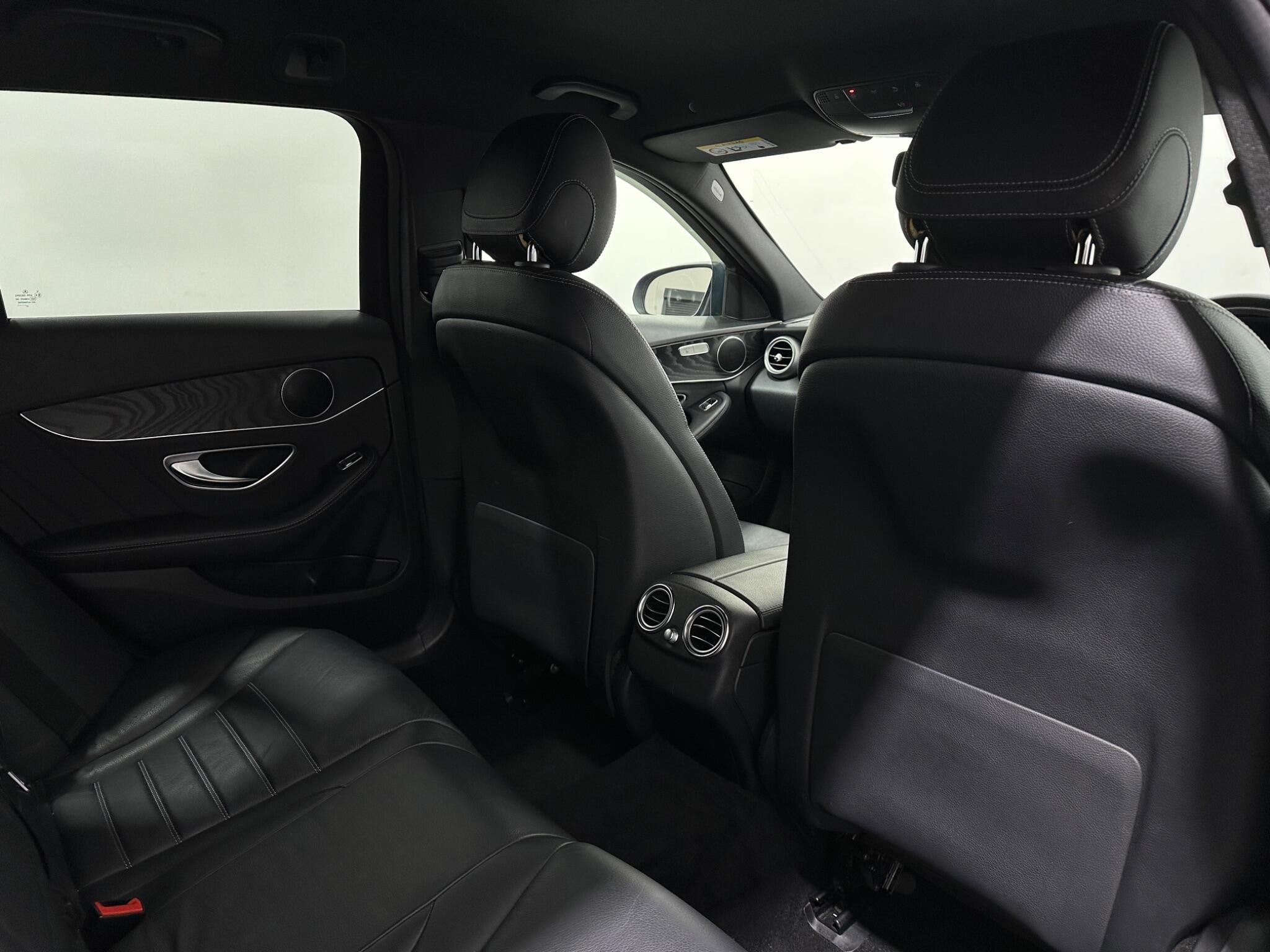Mercedes-Benz C-Class view 43