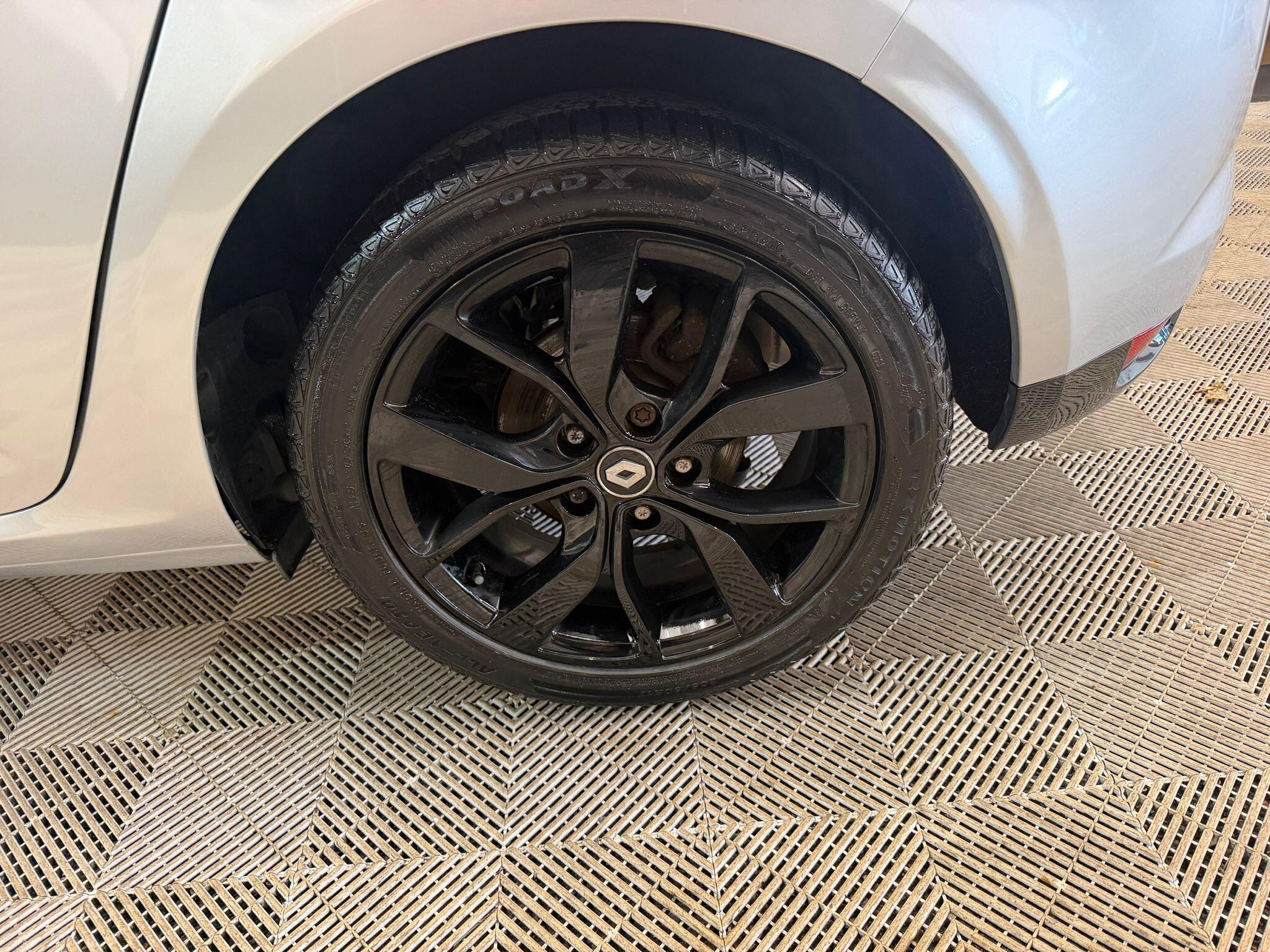 Renault Megane view 16