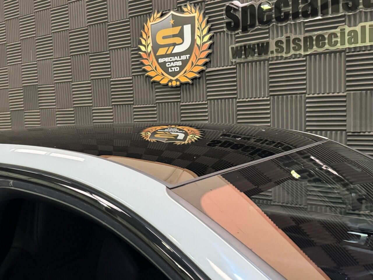 Porsche Cayenne view 30