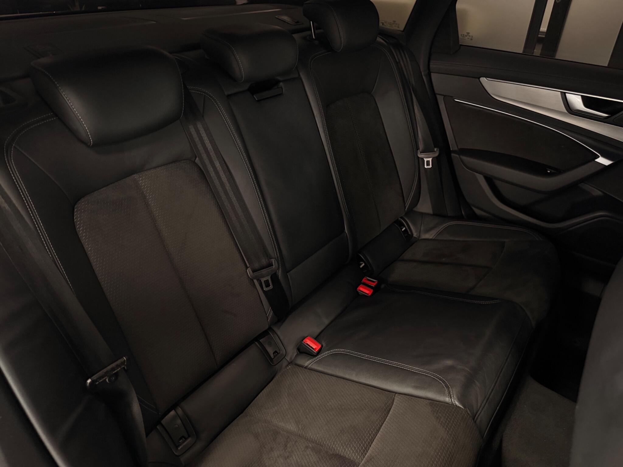 Audi A6 view 22