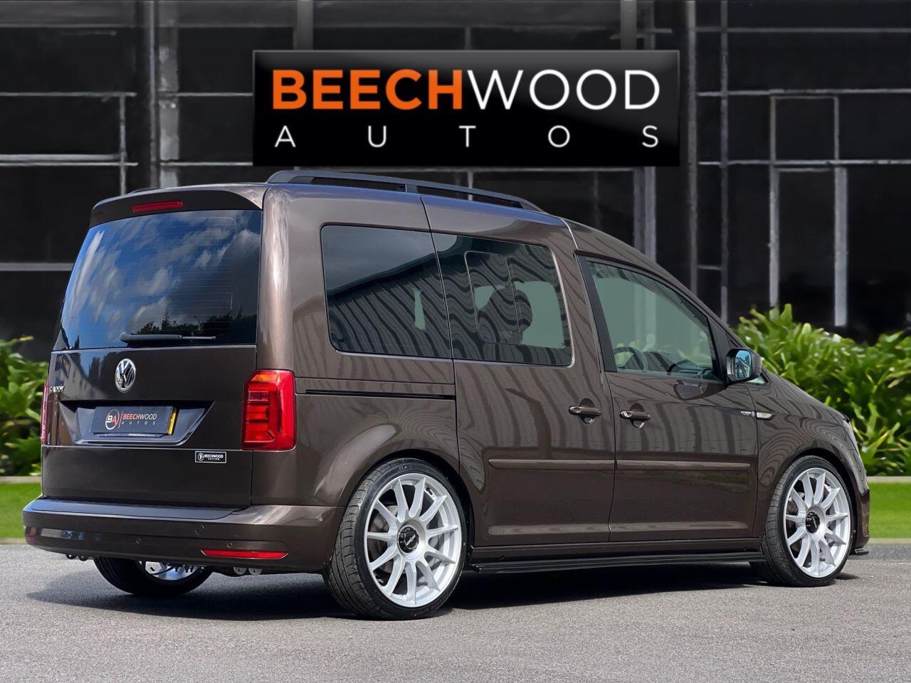 Volkswagen Caddy Life view 7