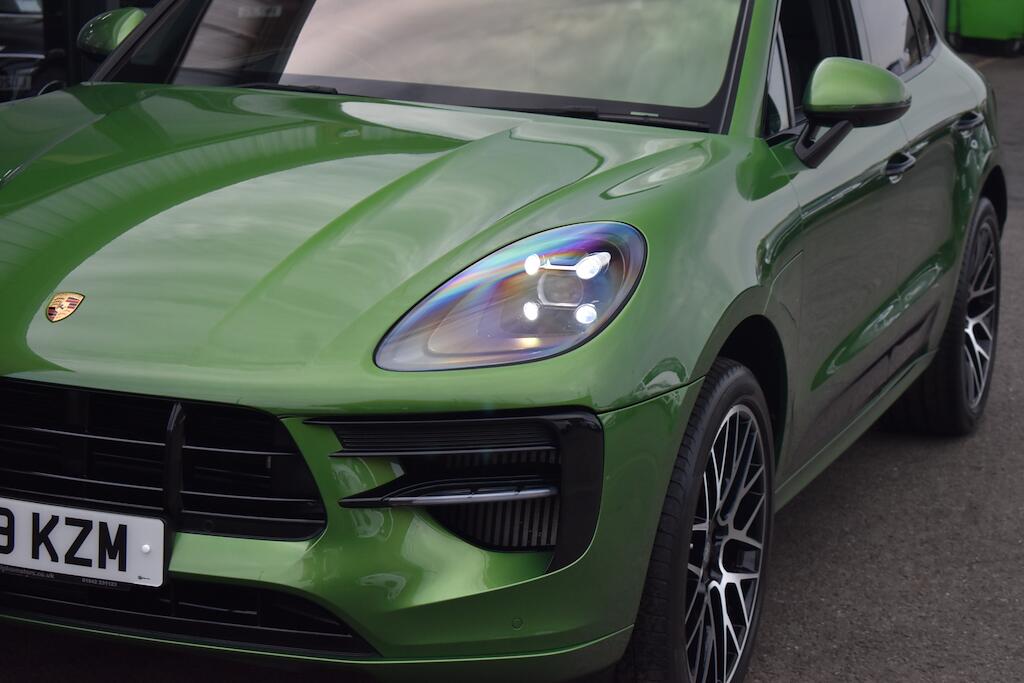 Porsche Macan view 23