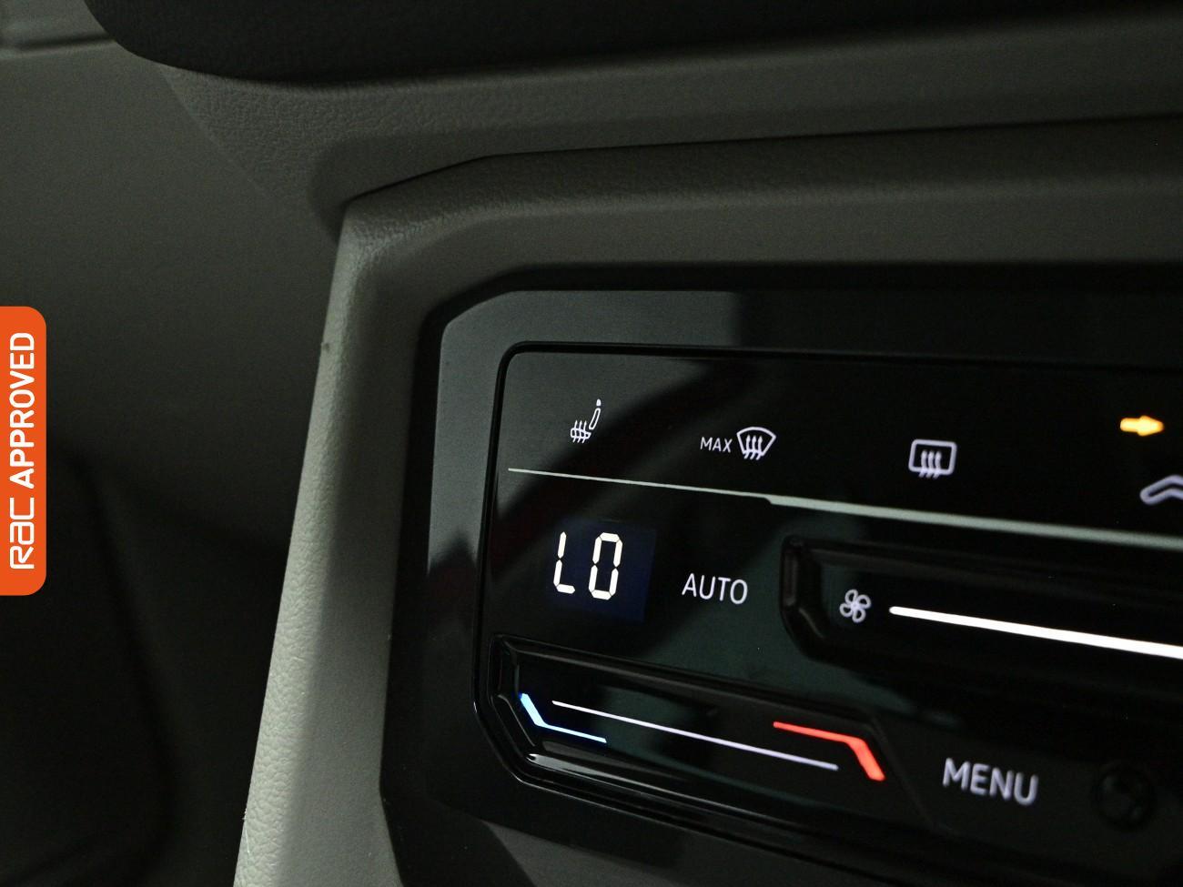 Volkswagen Tiguan view 16