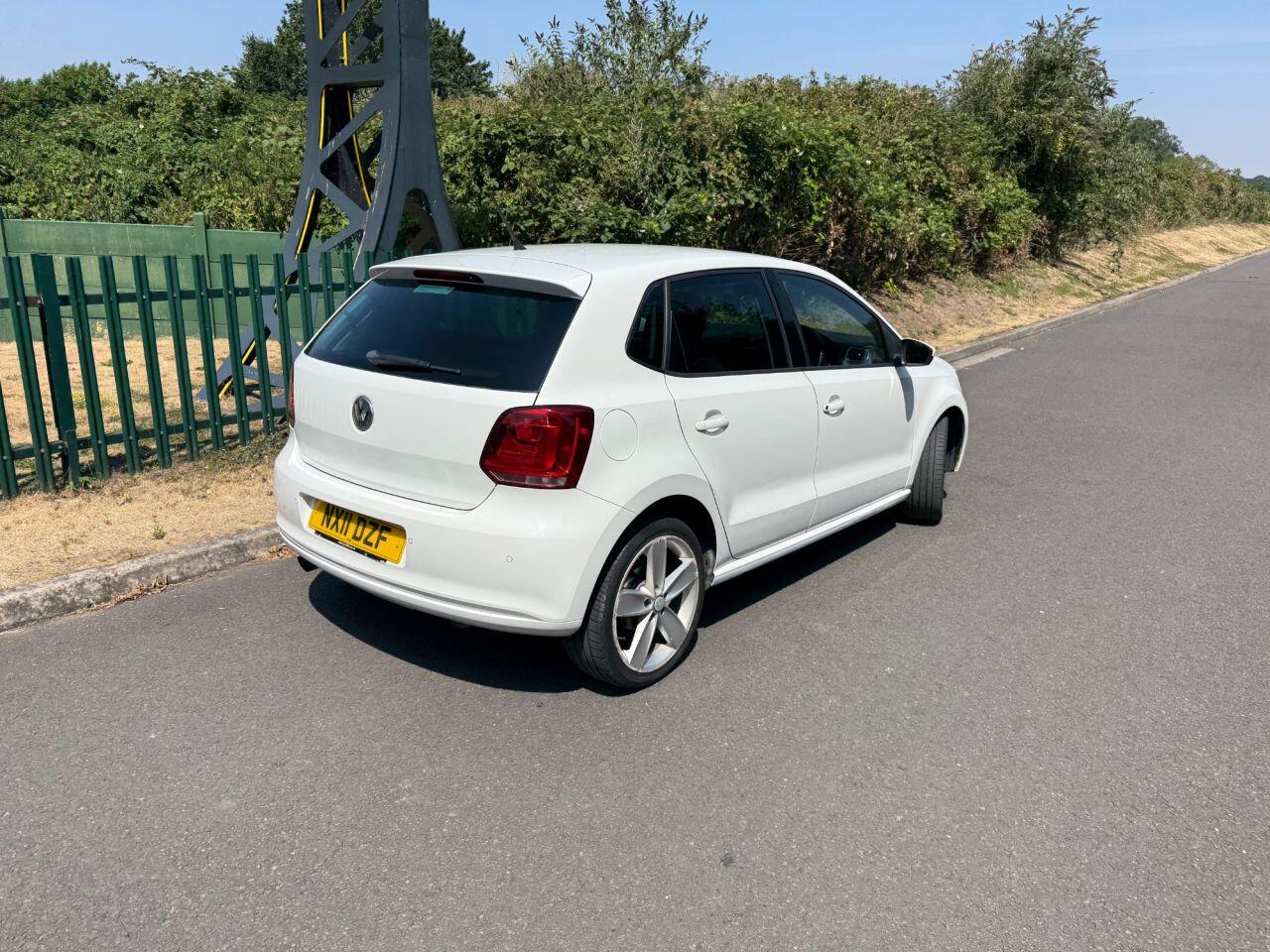 Volkswagen Polo view 12