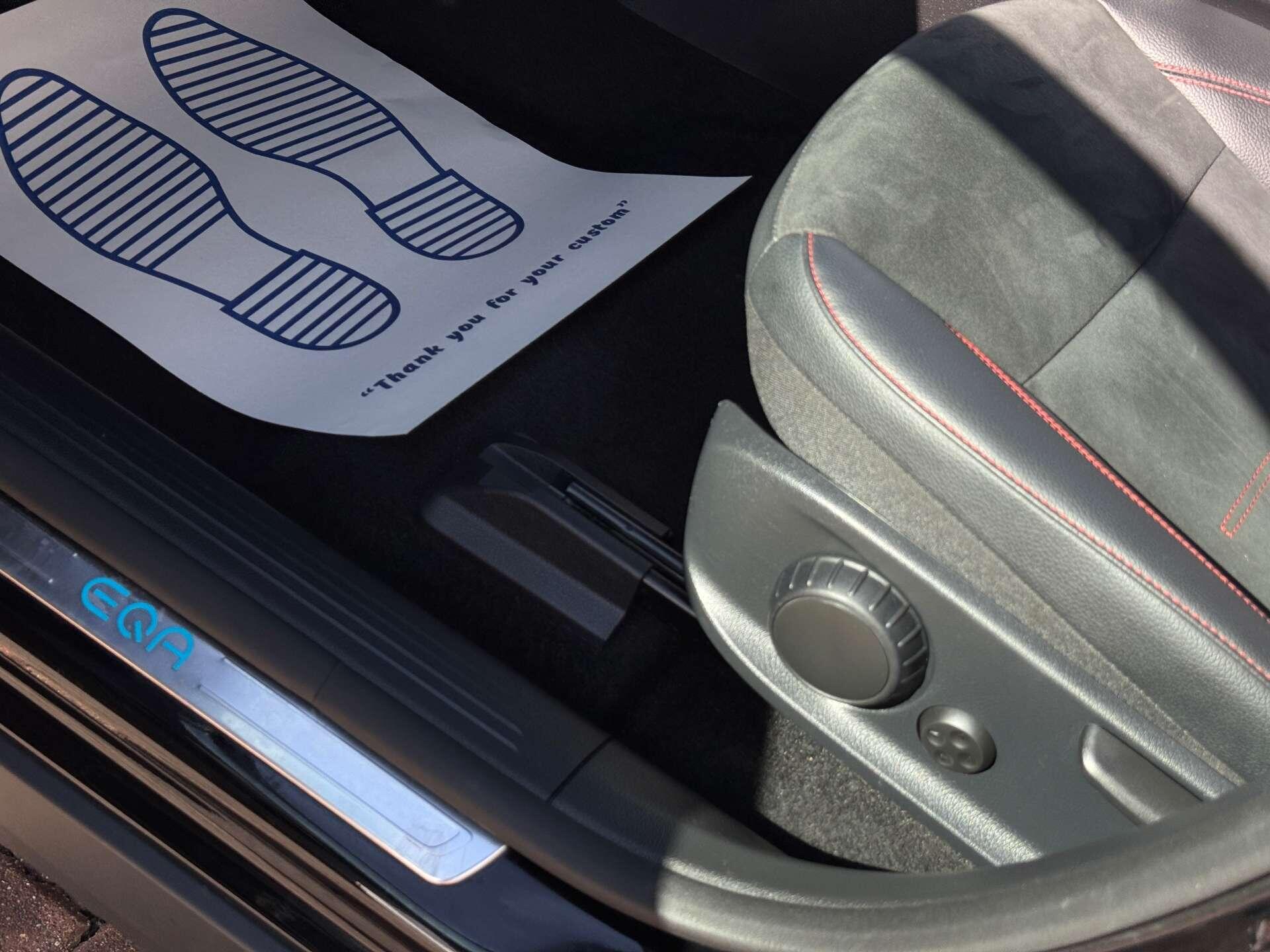 Mercedes-Benz EQA view 49