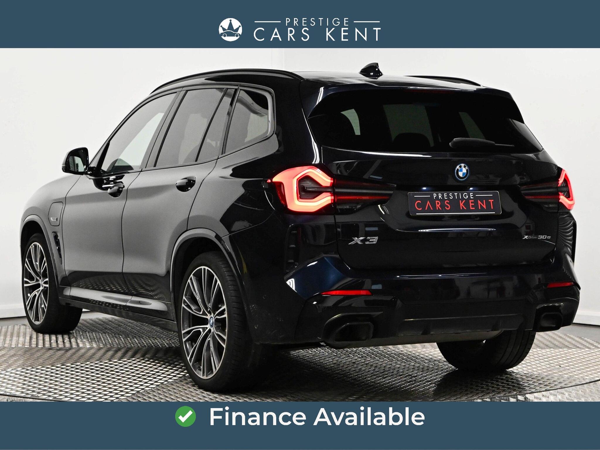 BMW X3 view 3