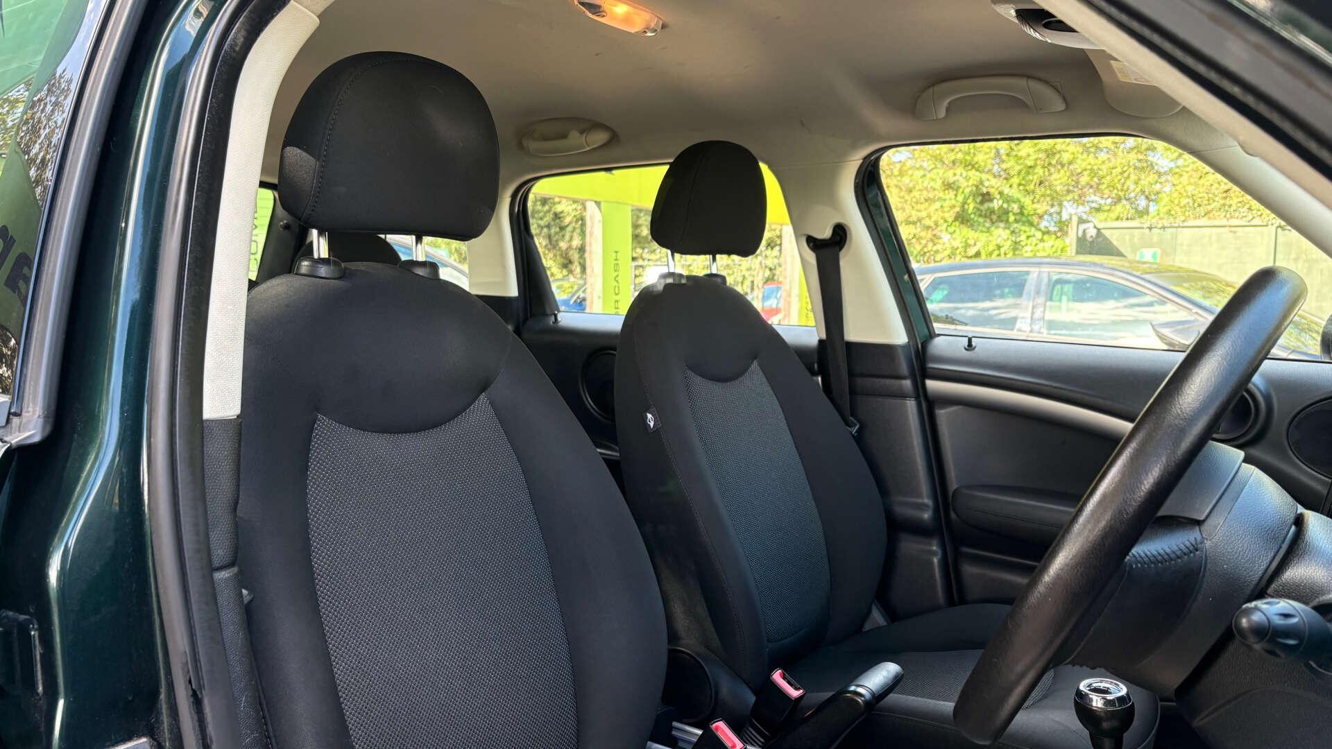 Mini Countryman view 8