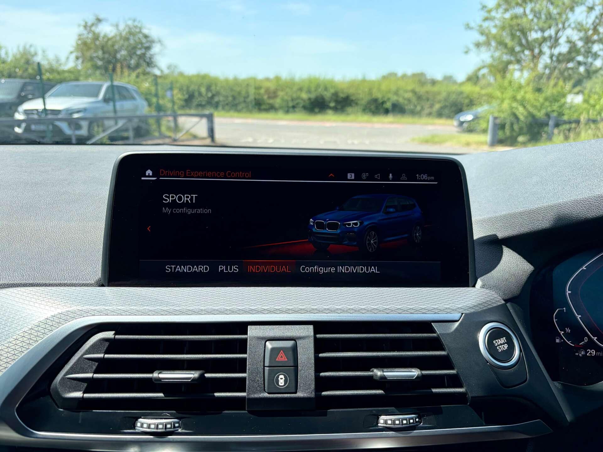 BMW X3 view 56