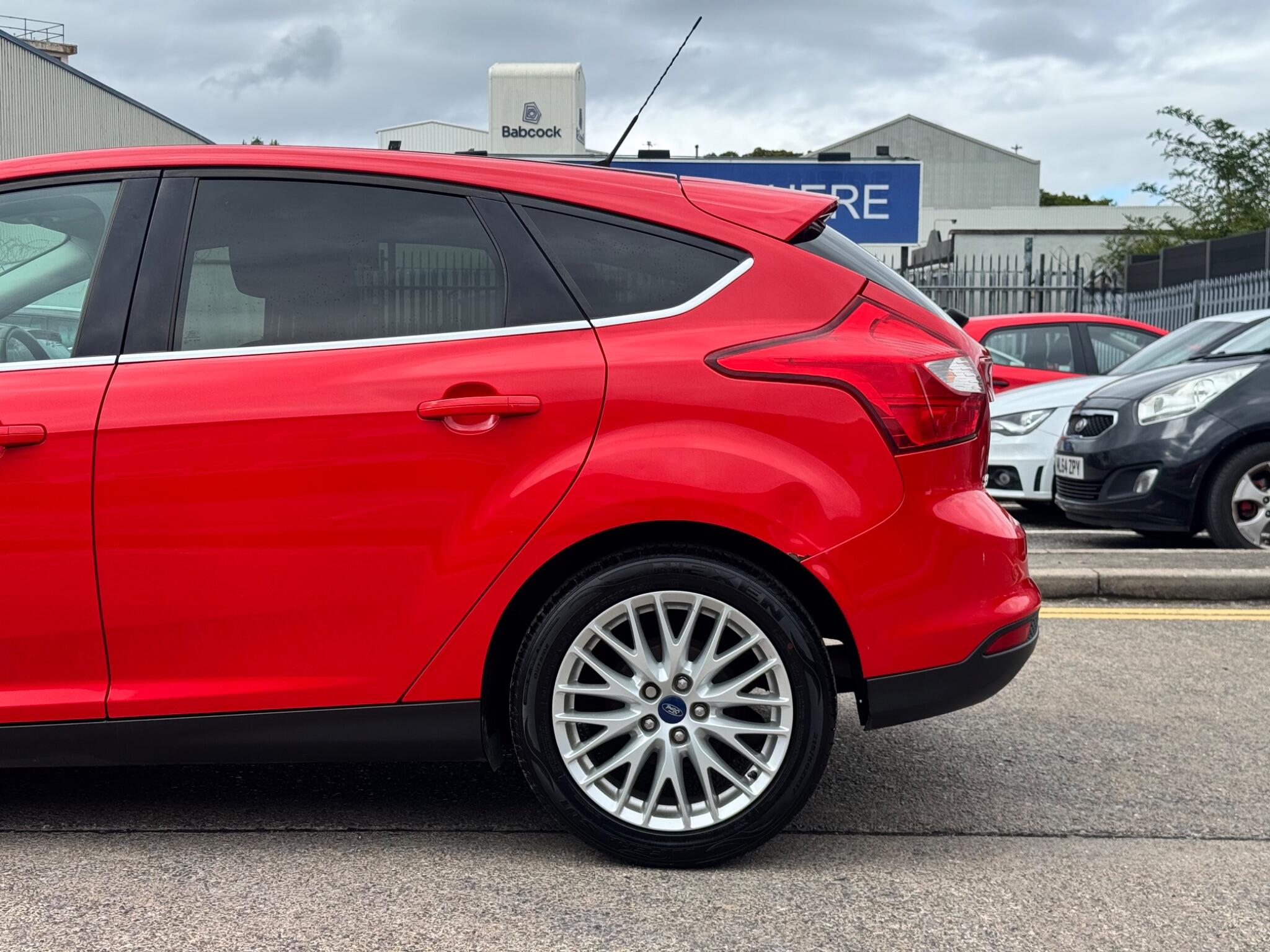 Ford Focus view 38