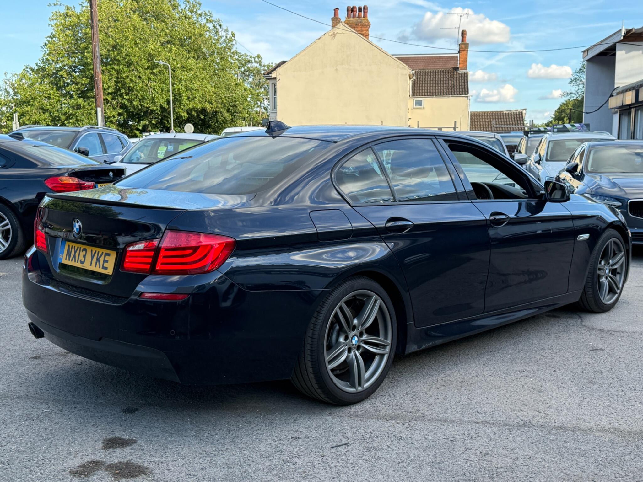 BMW 5 Series - Image 18