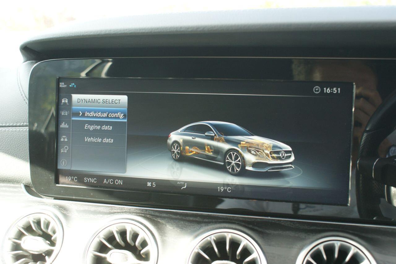 Mercedes-Benz E Class view 56