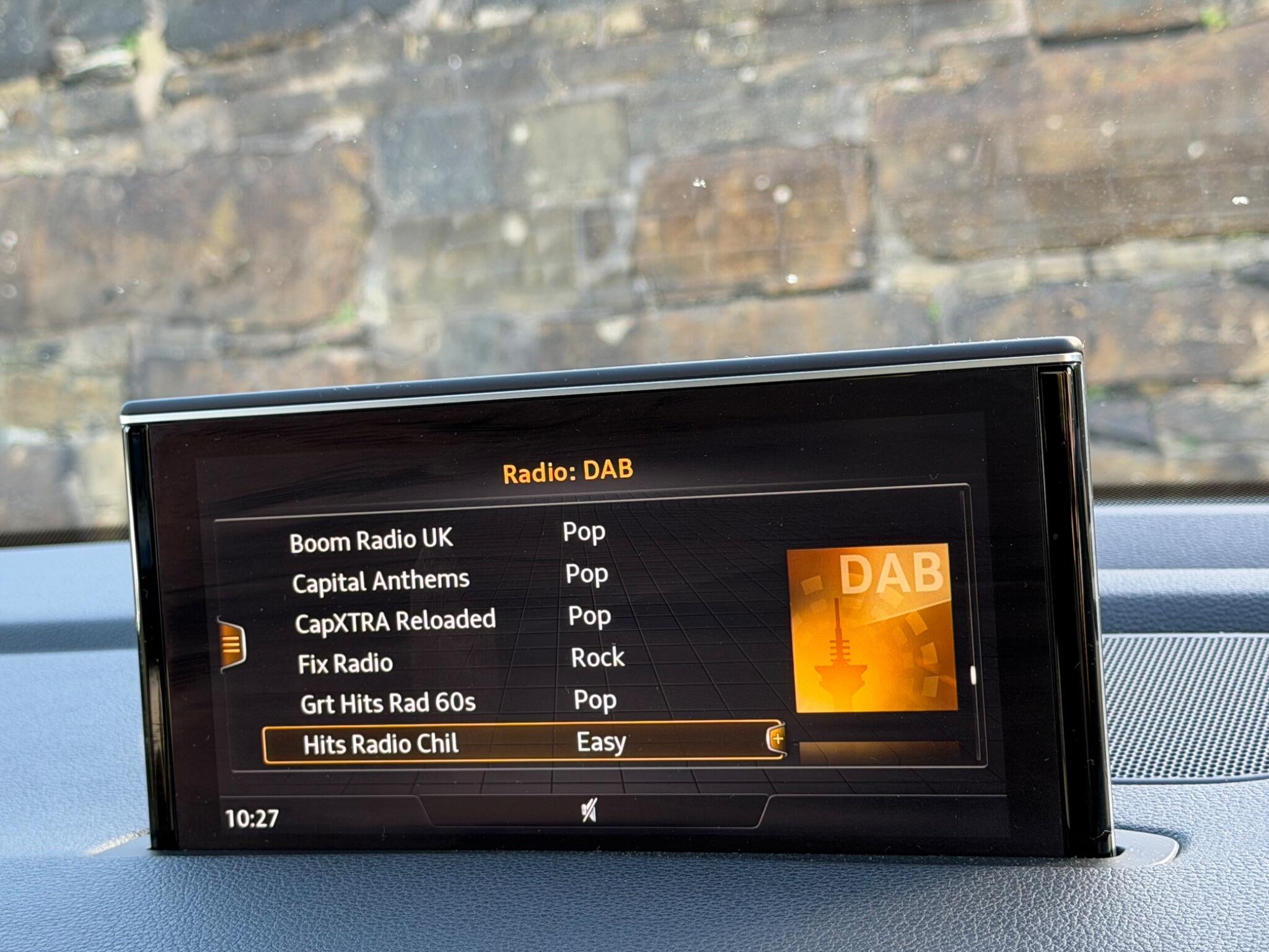 Audi Q7 view 27