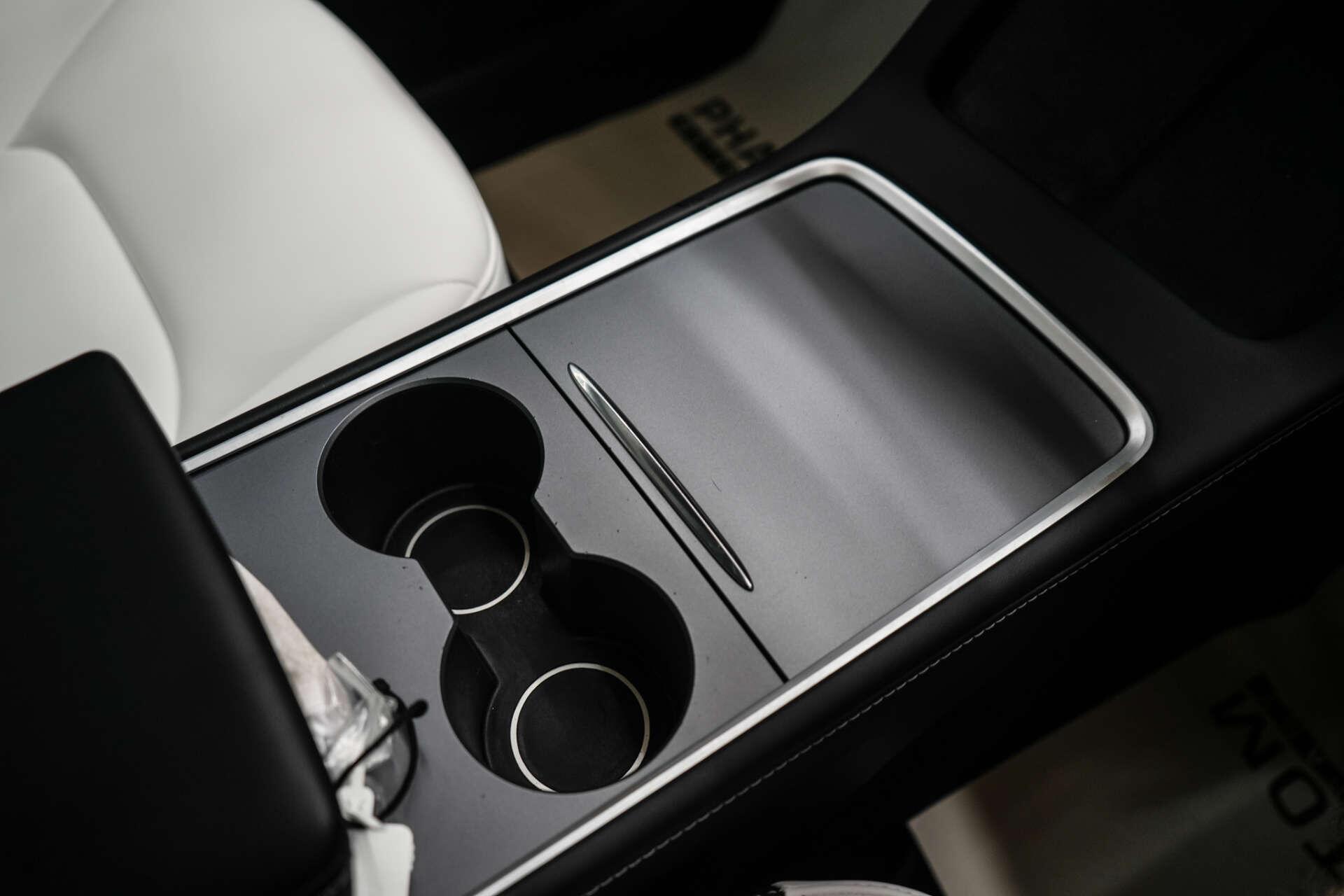 Tesla Model Y view 38