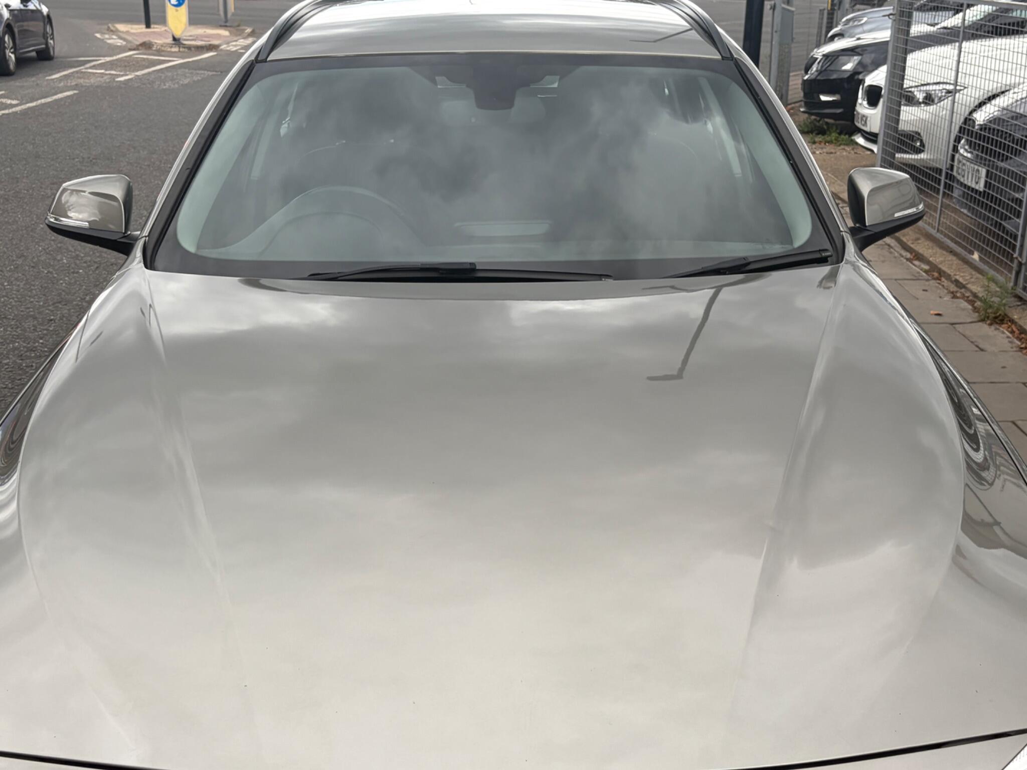 BMW 3 Series view 8