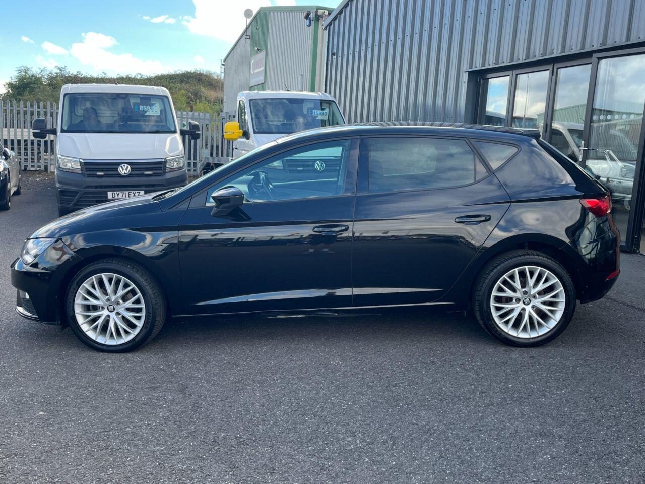 Seat Leon Leon view 3
