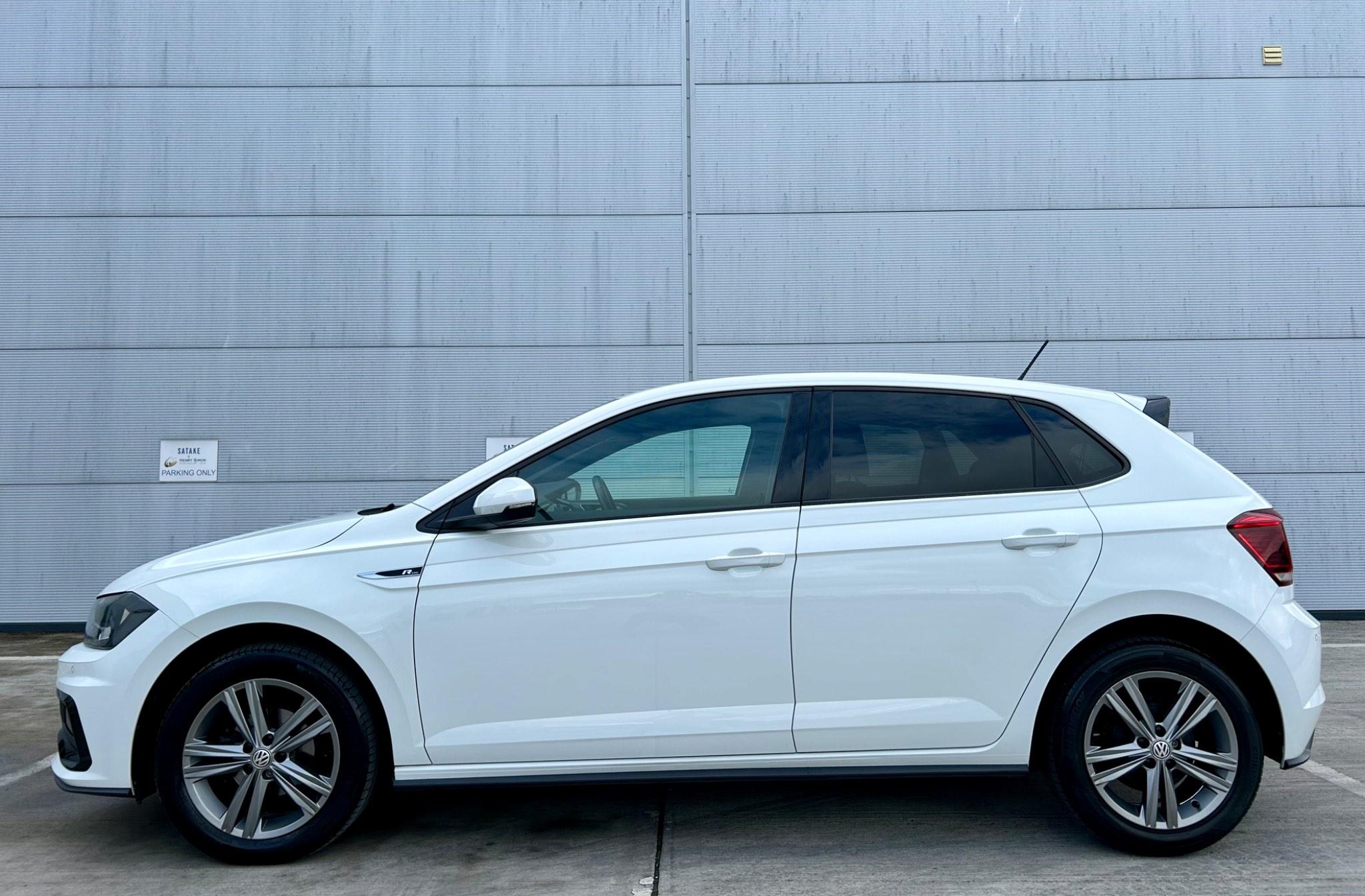 Volkswagen Polo view 8