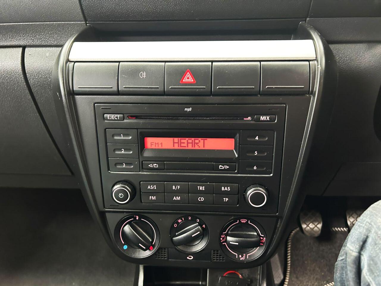 Volkswagen Fox view 16