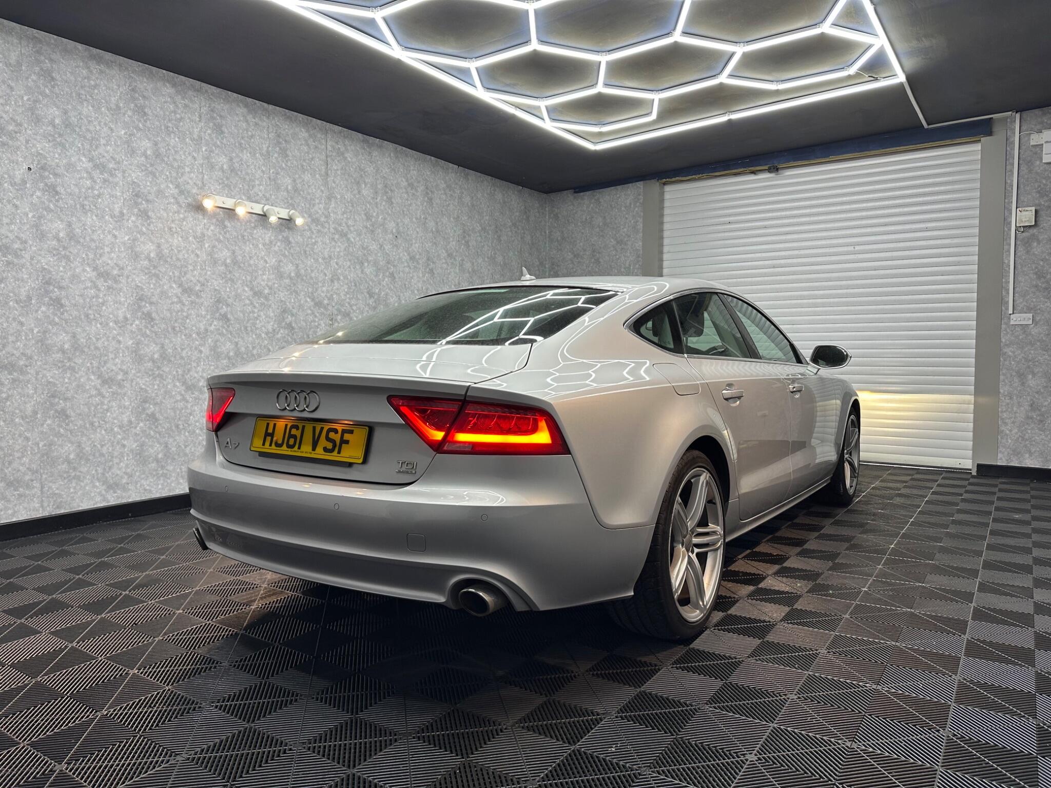 Audi A7 view 4