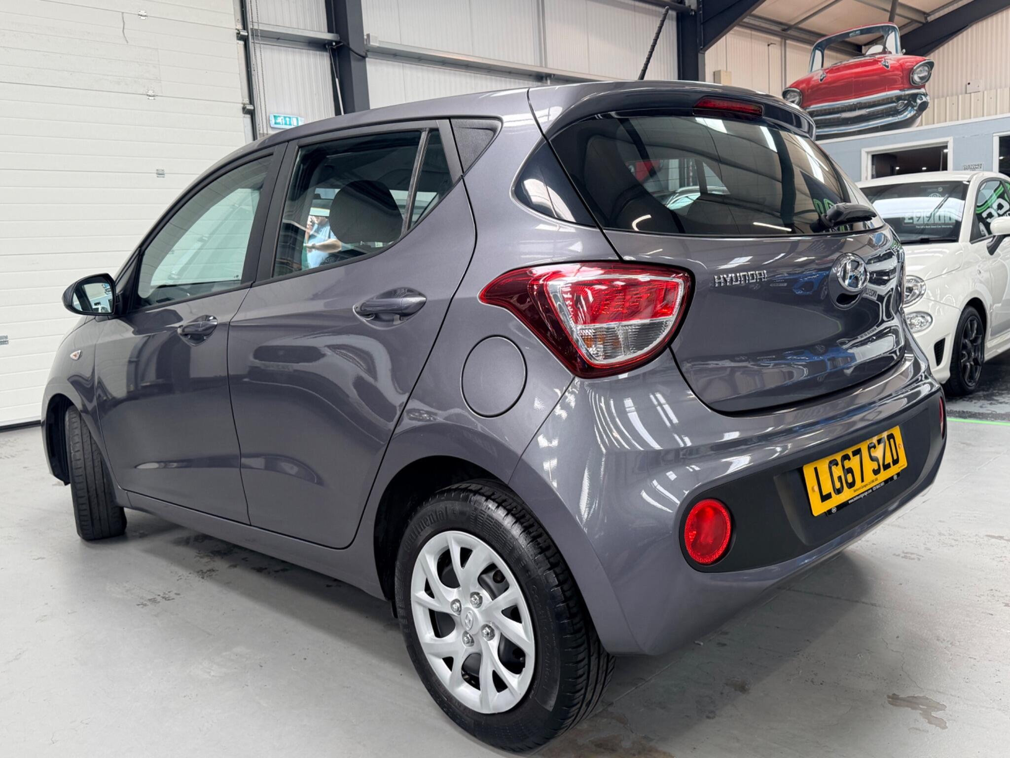 Hyundai I10 view 8