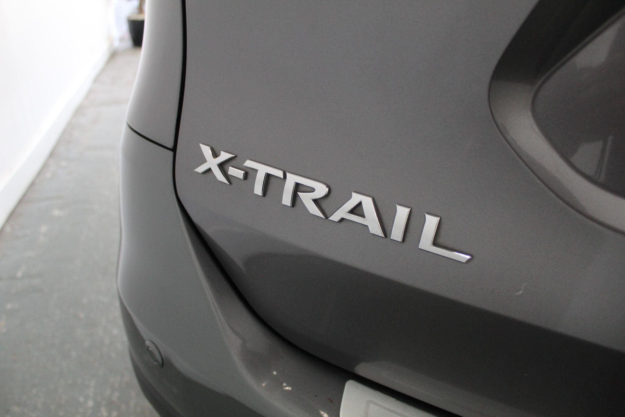 Nissan X-Trail view 18