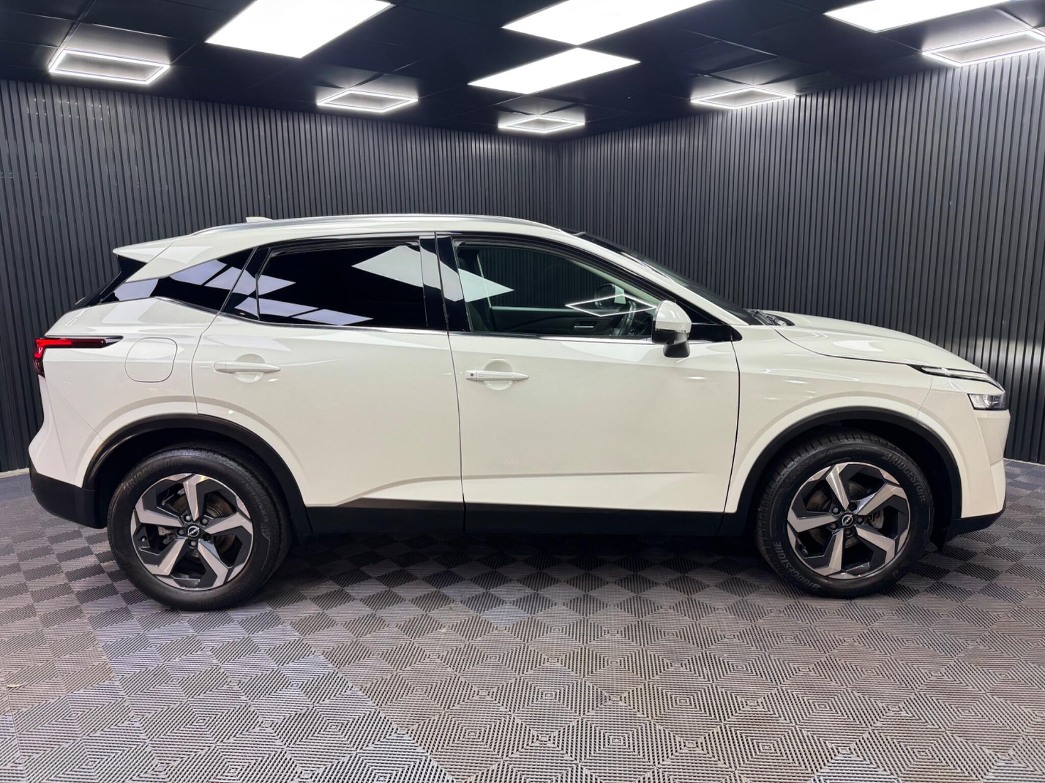 Nissan Qashqai view 2