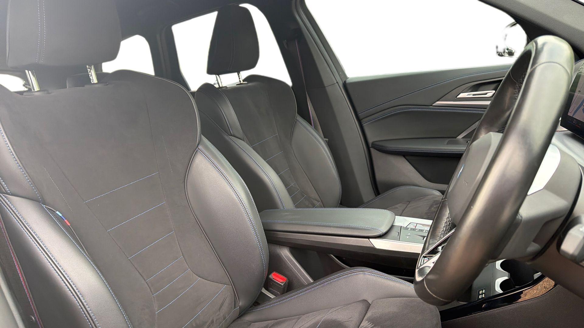 BMW iX1 view 11