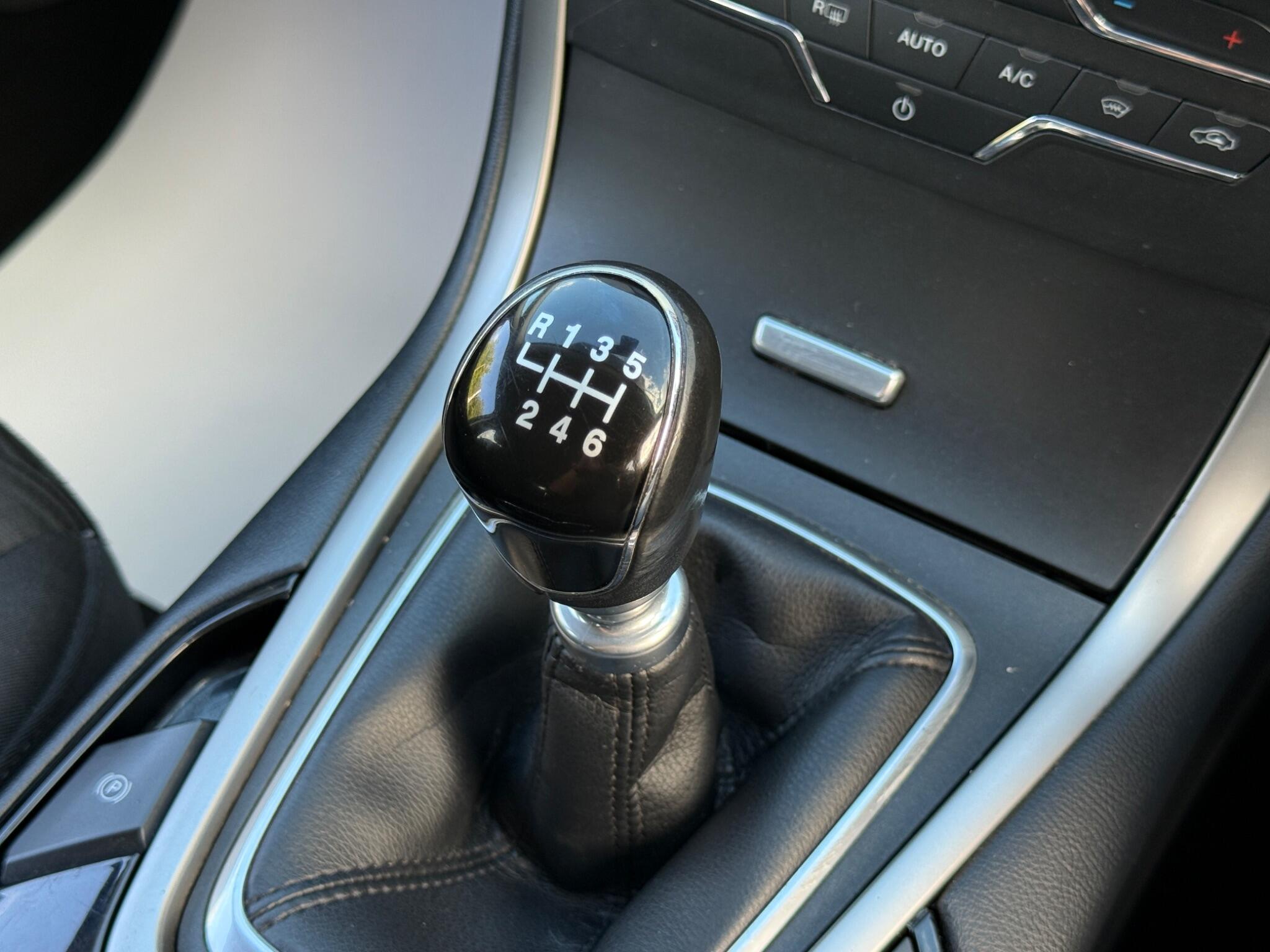Ford S-Max - Image 67