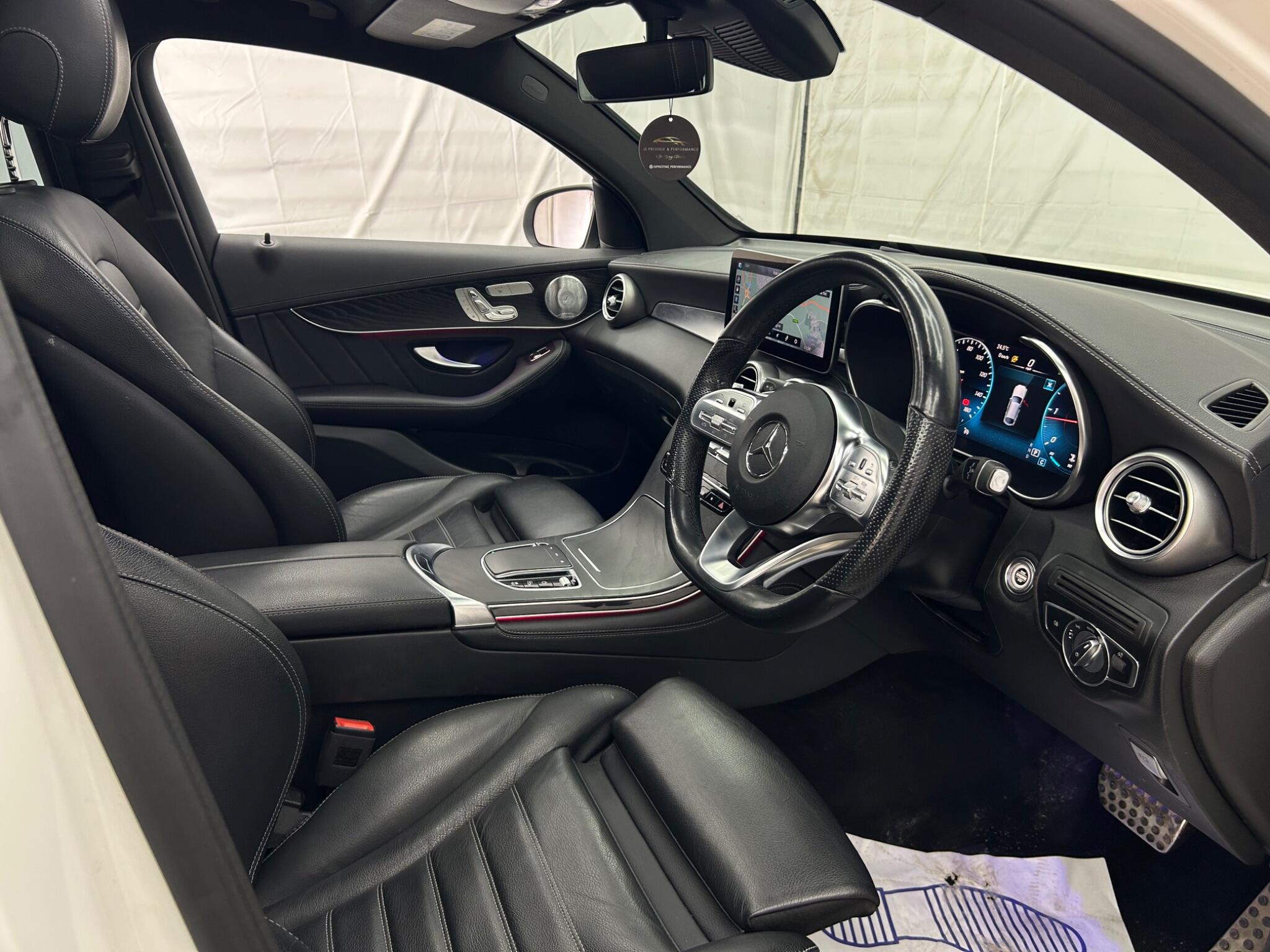Mercedes-Benz GLC view 12
