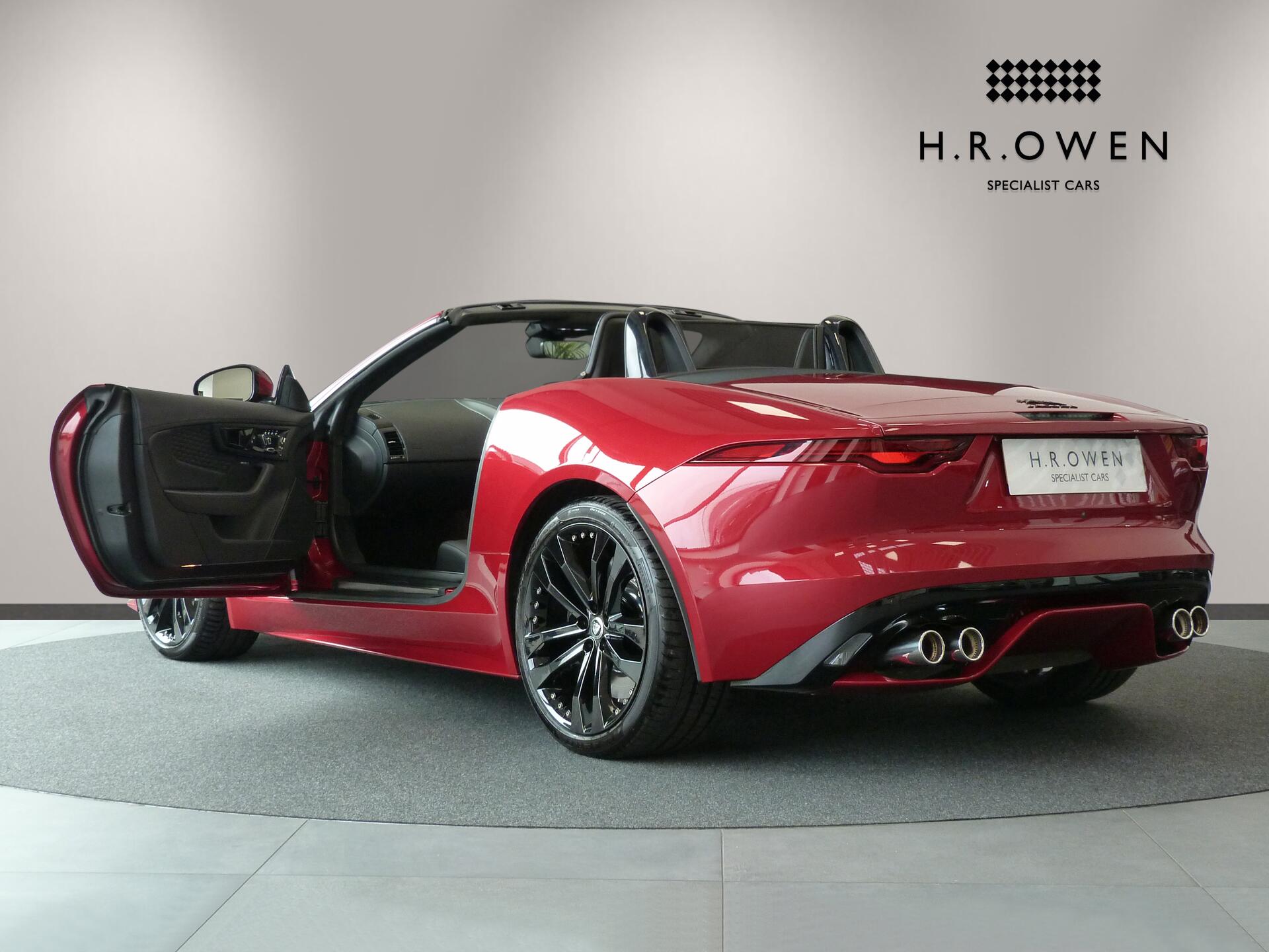 Jaguar F-Type view 17