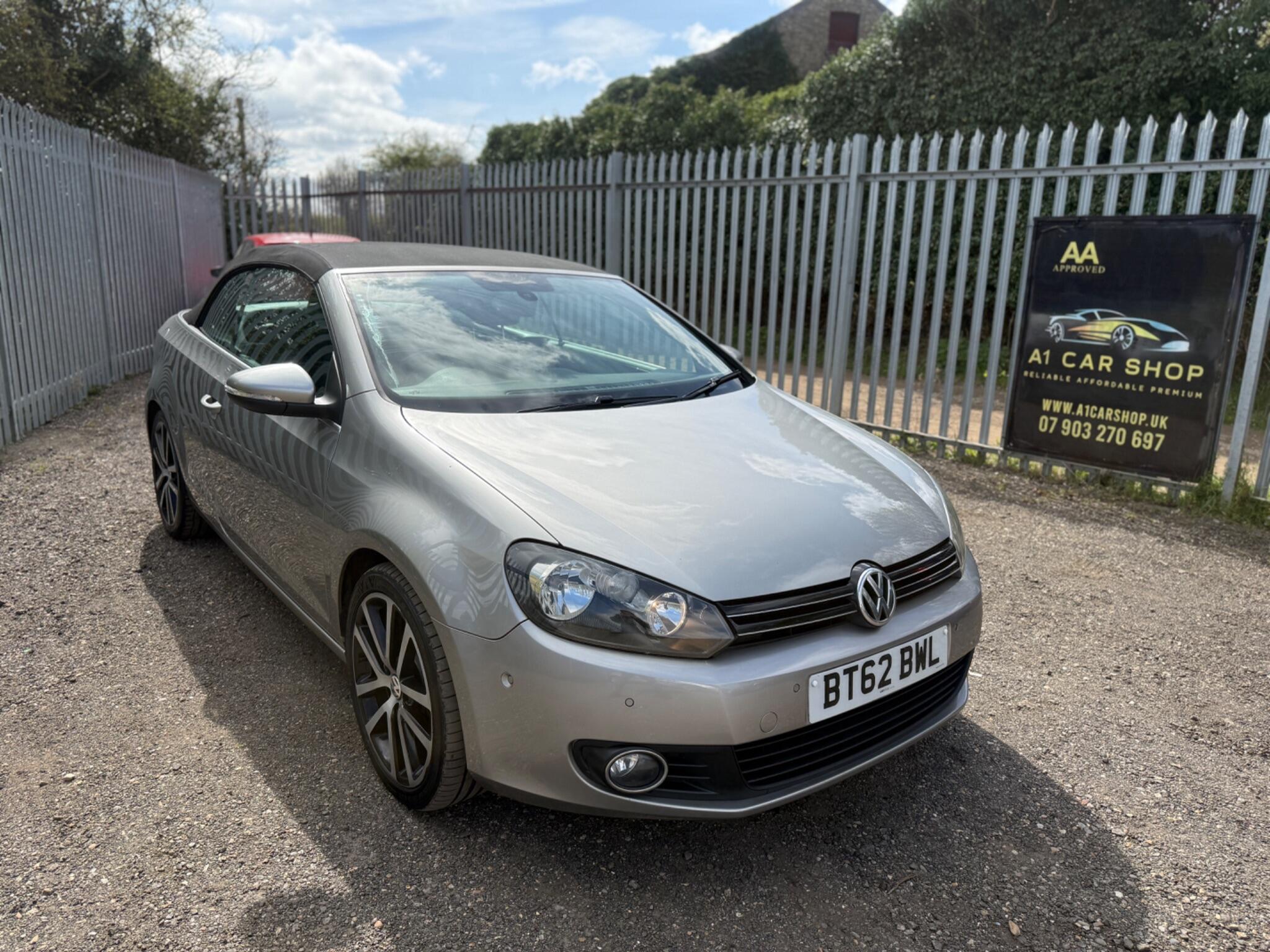 2012 Volkswagen Golf image 40