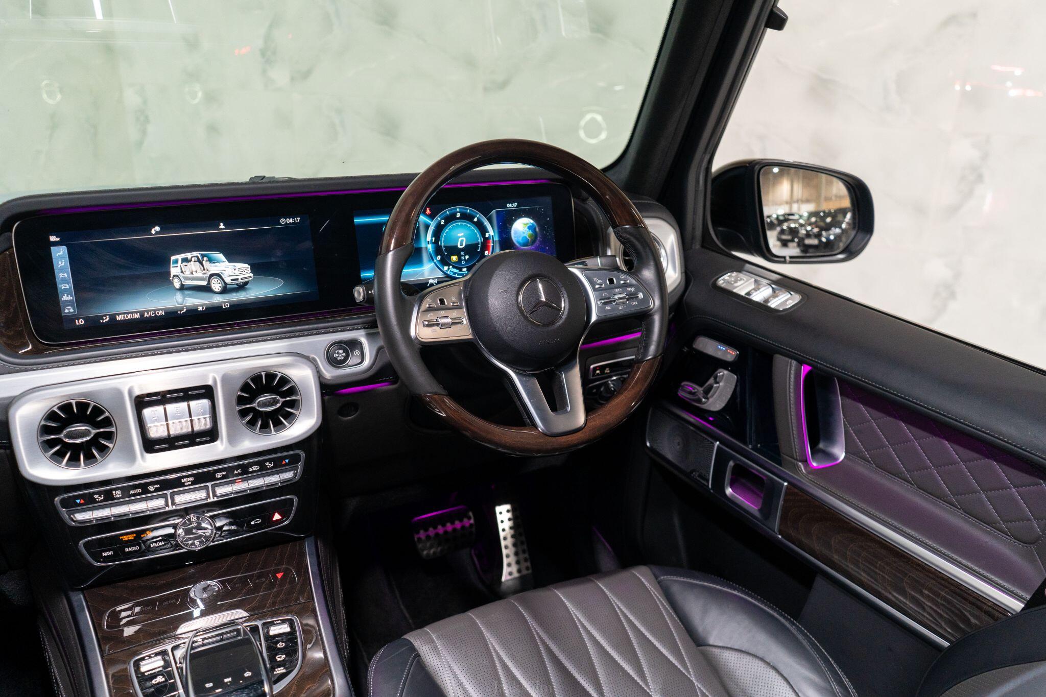 Mercedes-Benz G-Class view 19