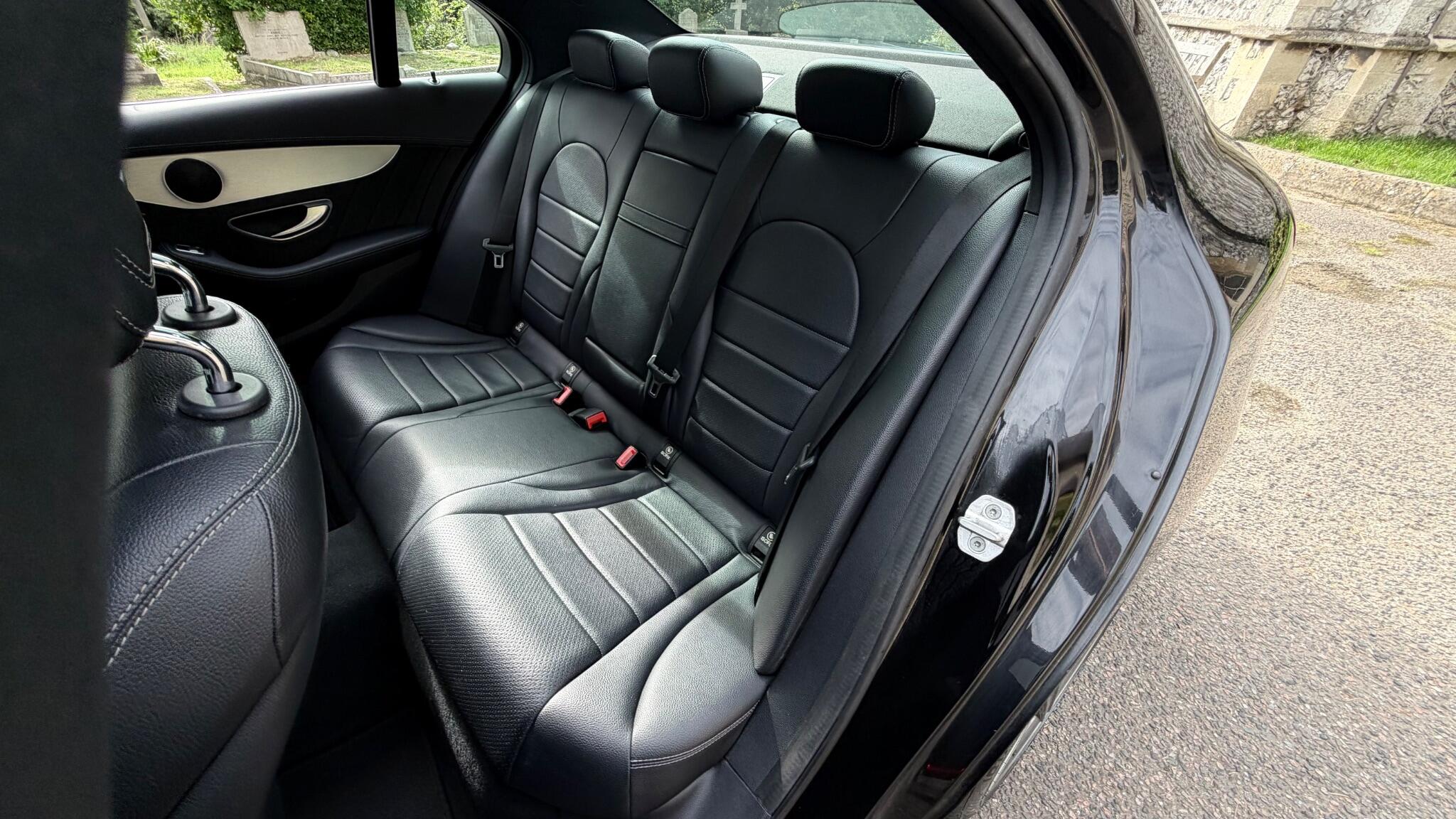 Mercedes-Benz C-Class view 34