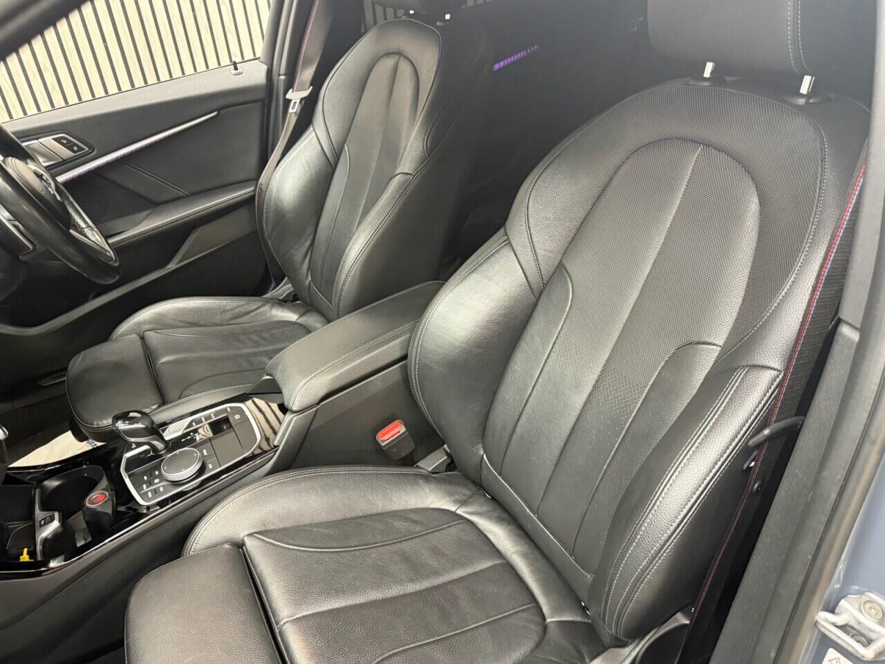 BMW 1 Series view 5